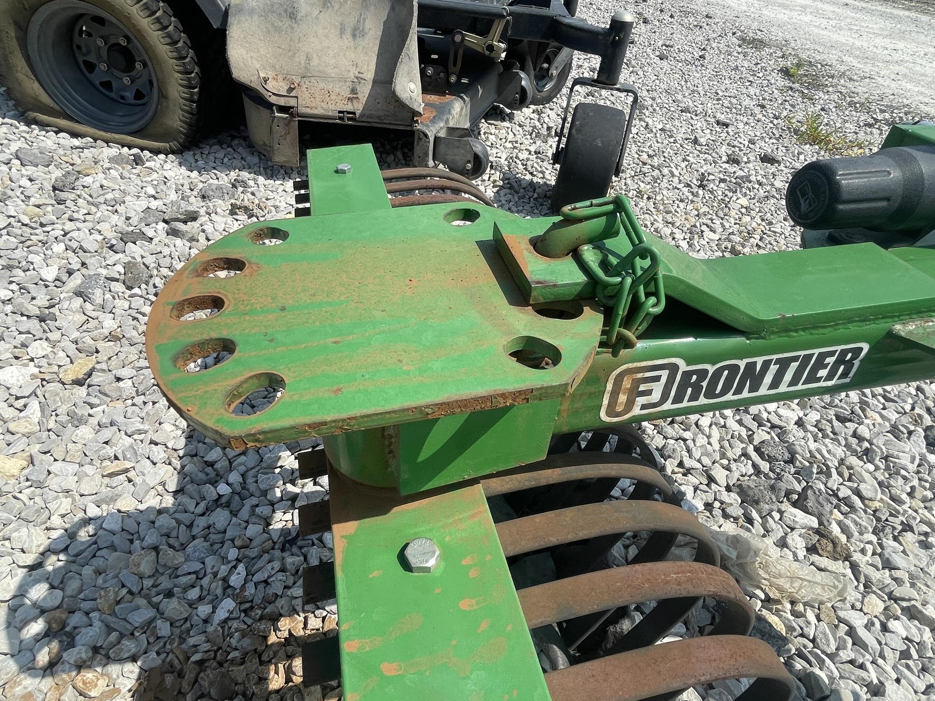 2018 John Deere LR5048