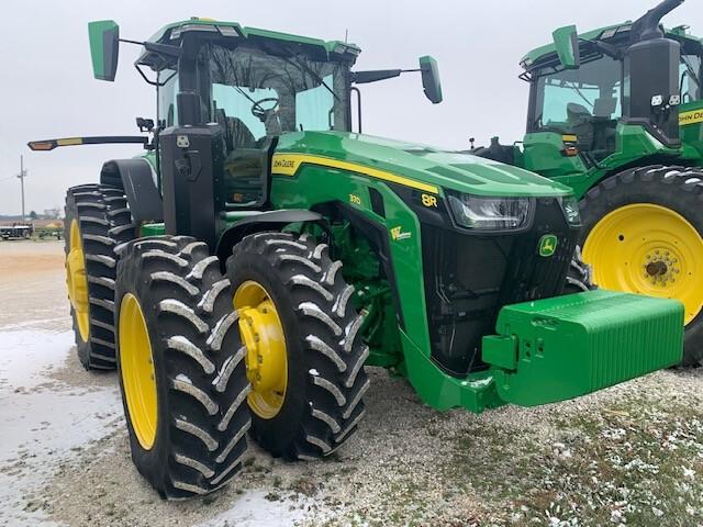 2024 John Deere 8R 370 Image