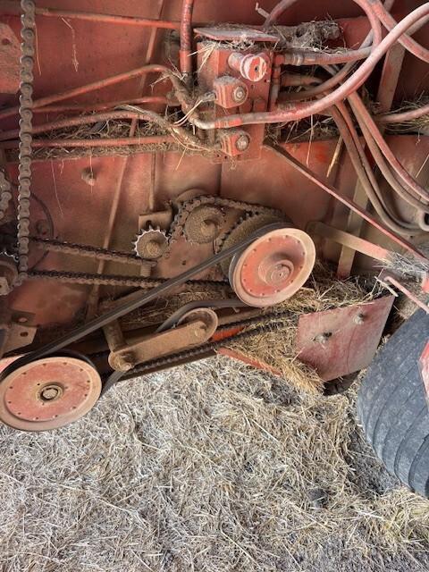 1997 Hesston 565T Image