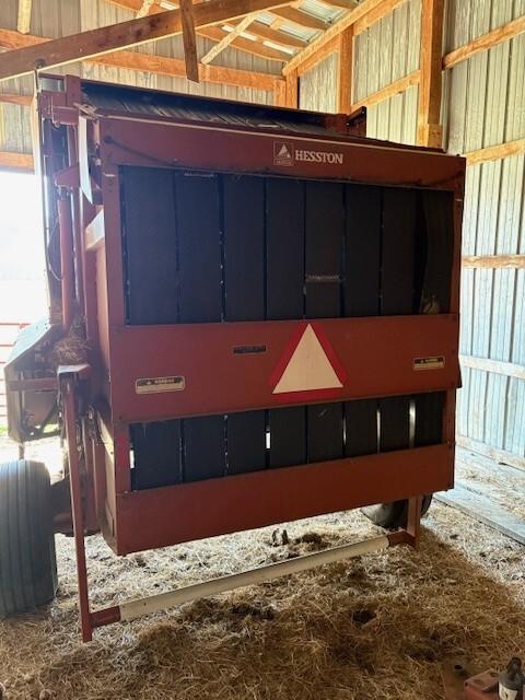 1997 Hesston 565T Image