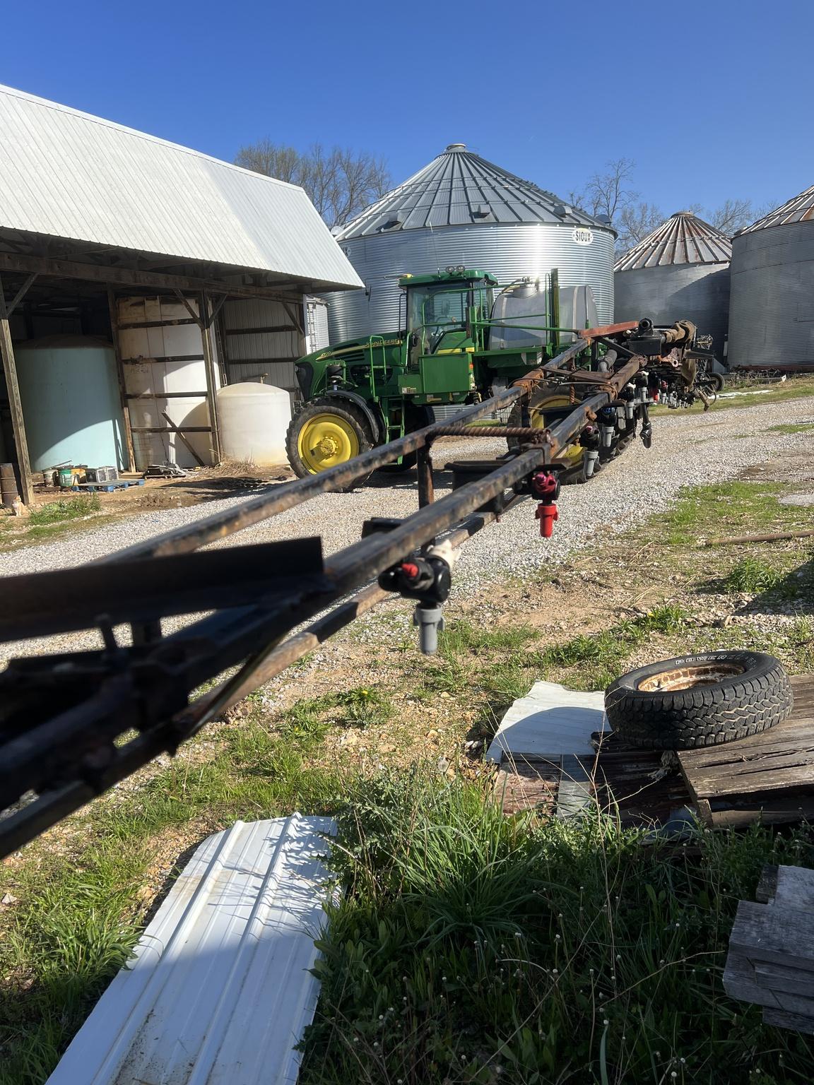 2005 John Deere 4720 Image