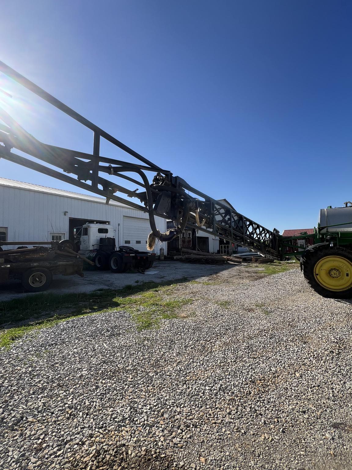 2005 John Deere 4720 Image