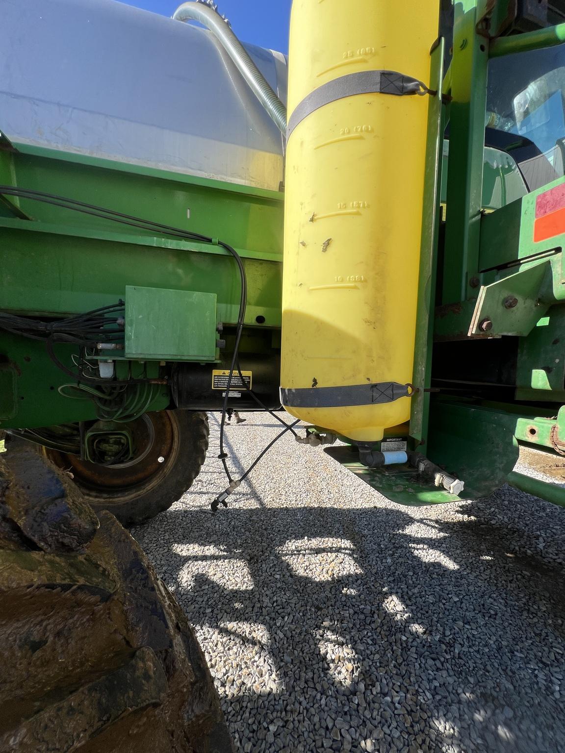 2005 John Deere 4720 Image