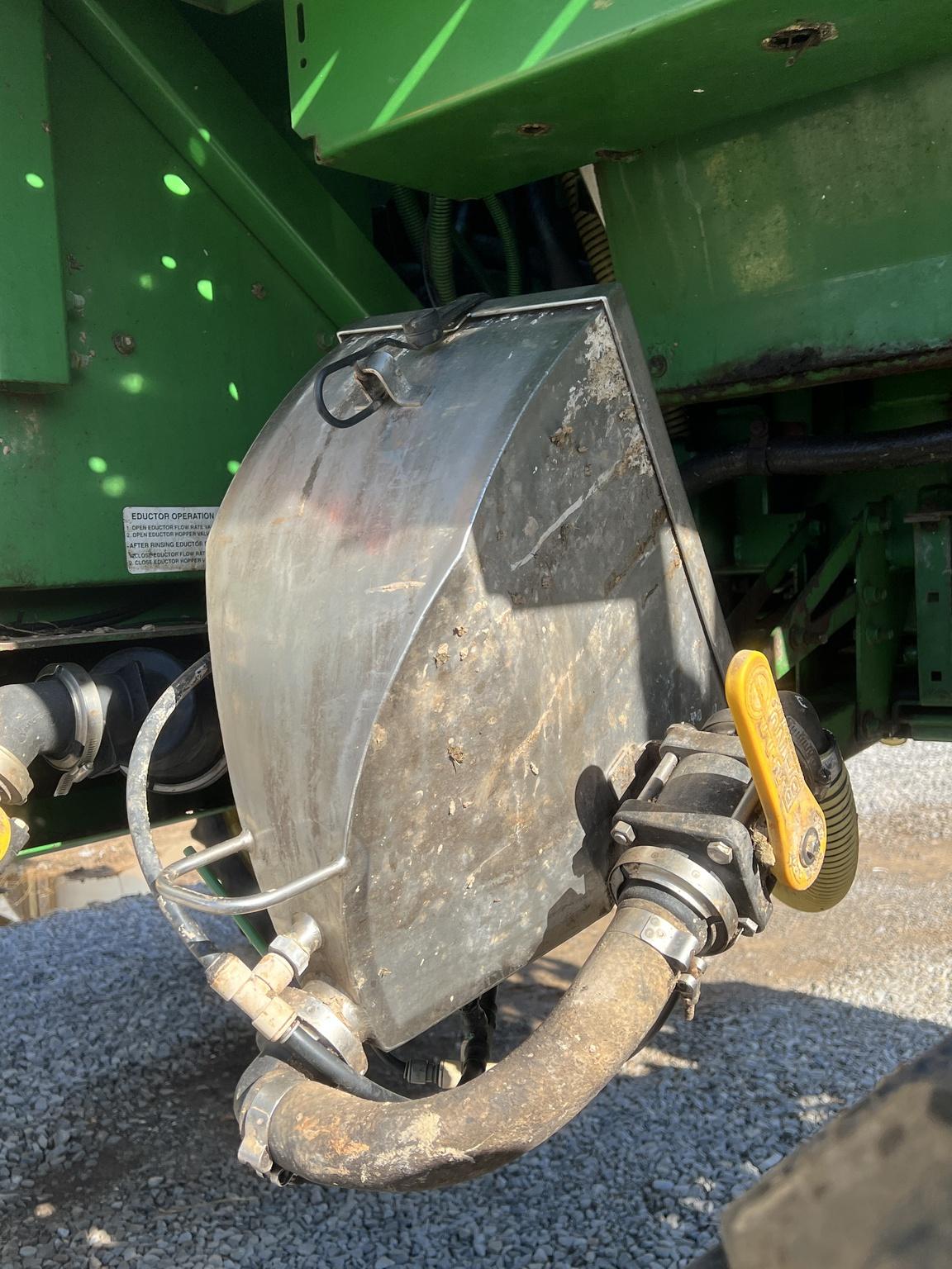 2005 John Deere 4720 Image