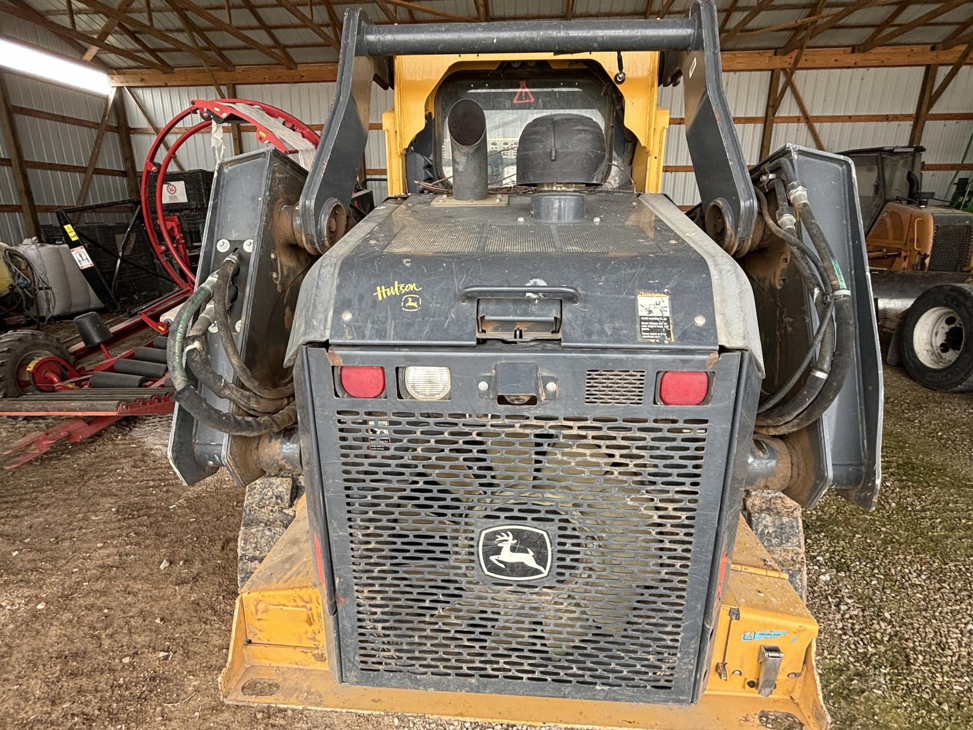 2018 John Deere 333G Image