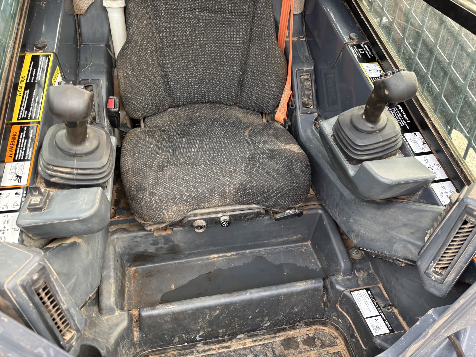 2018 John Deere 333G Image