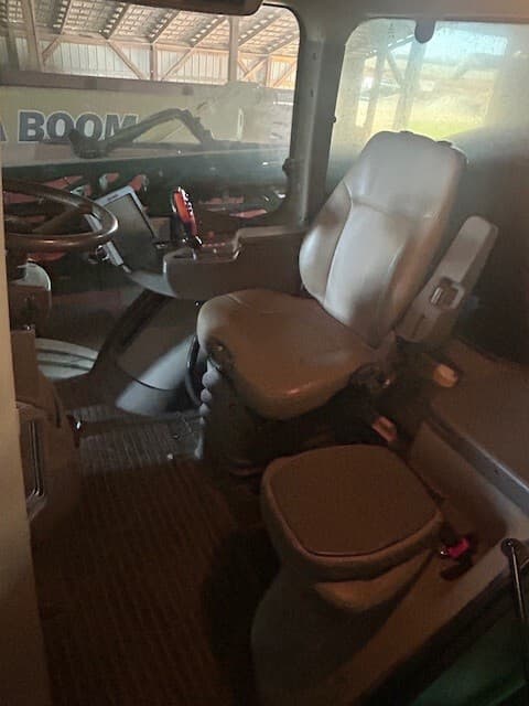 2014 John Deere R4038 Image
