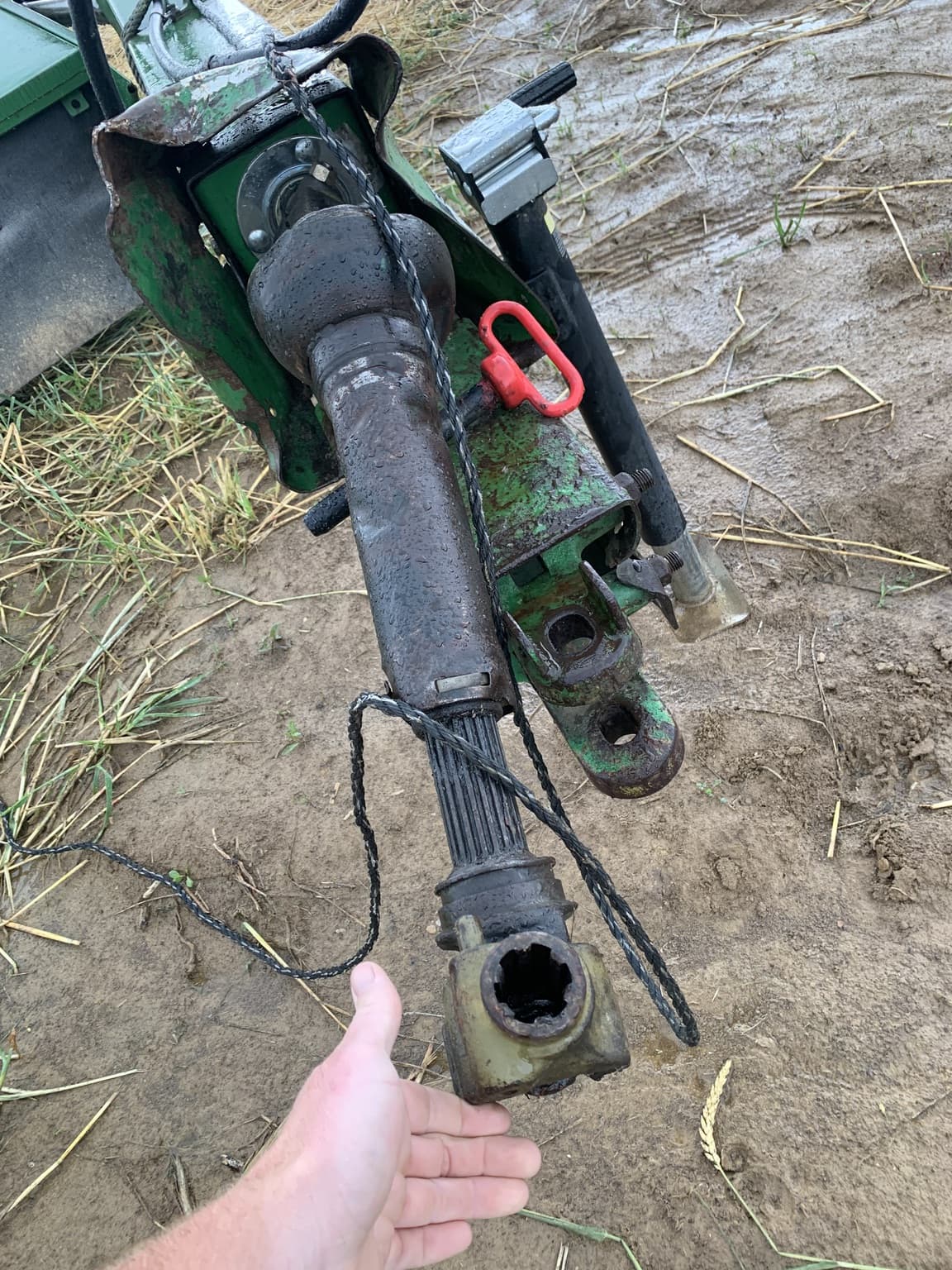 John Deere 910 Image