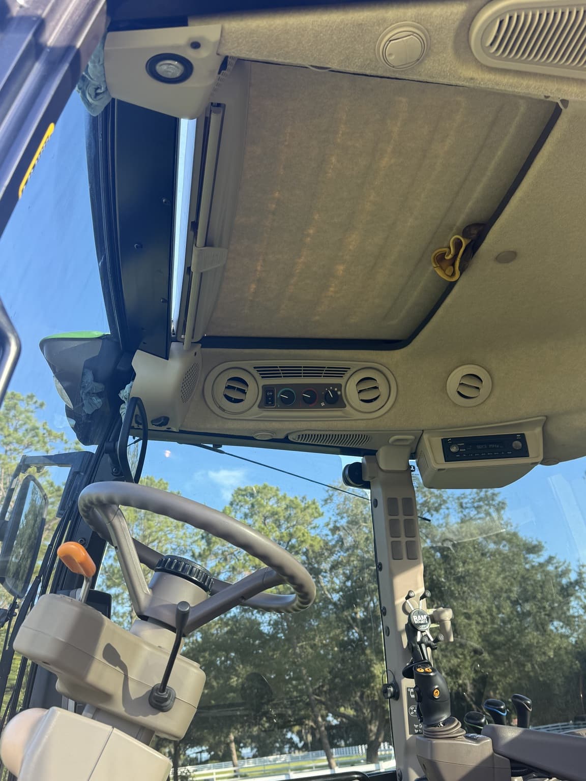 2021 John Deere 5090R Image