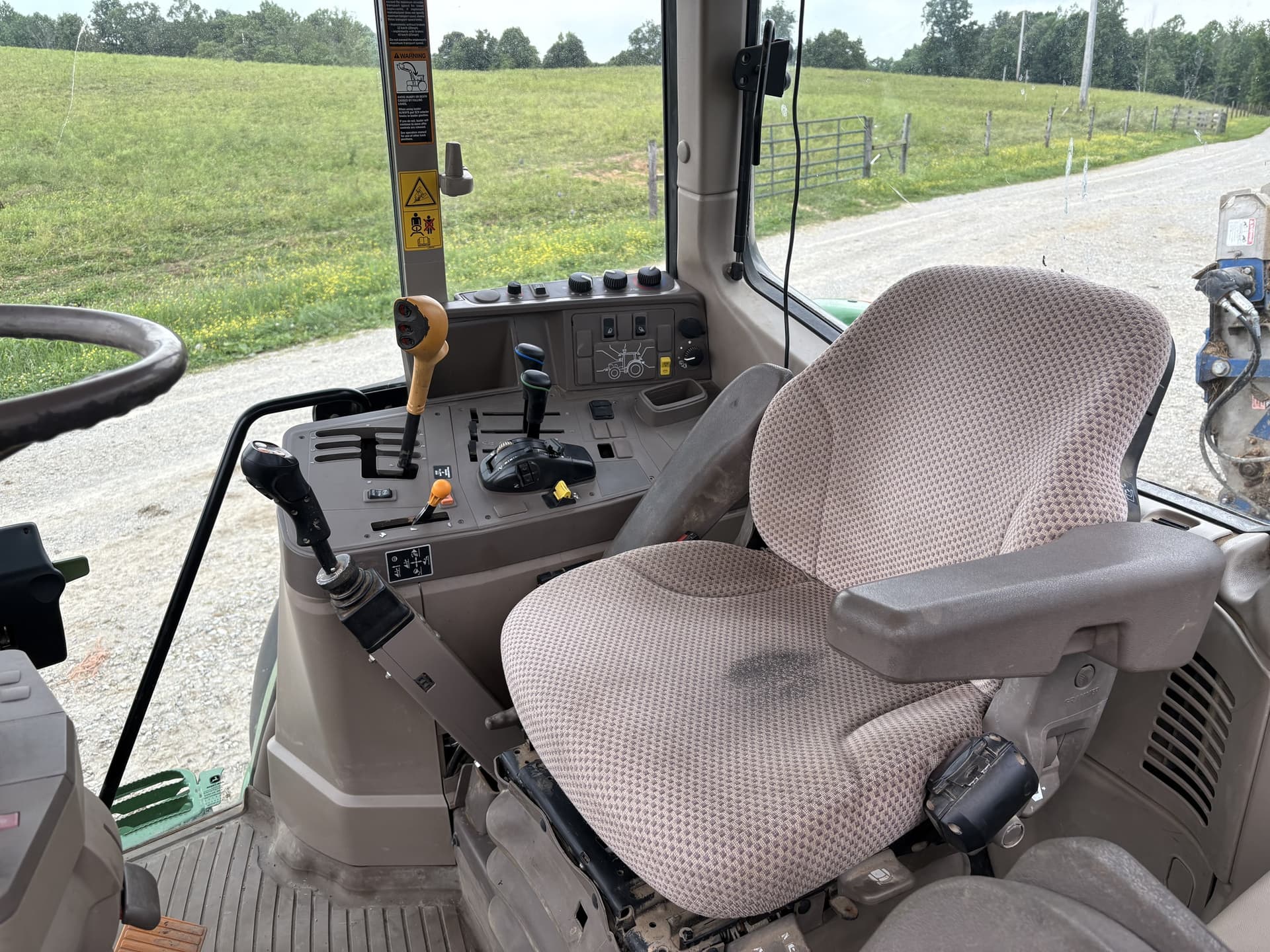 2014 John Deere 6105M Image