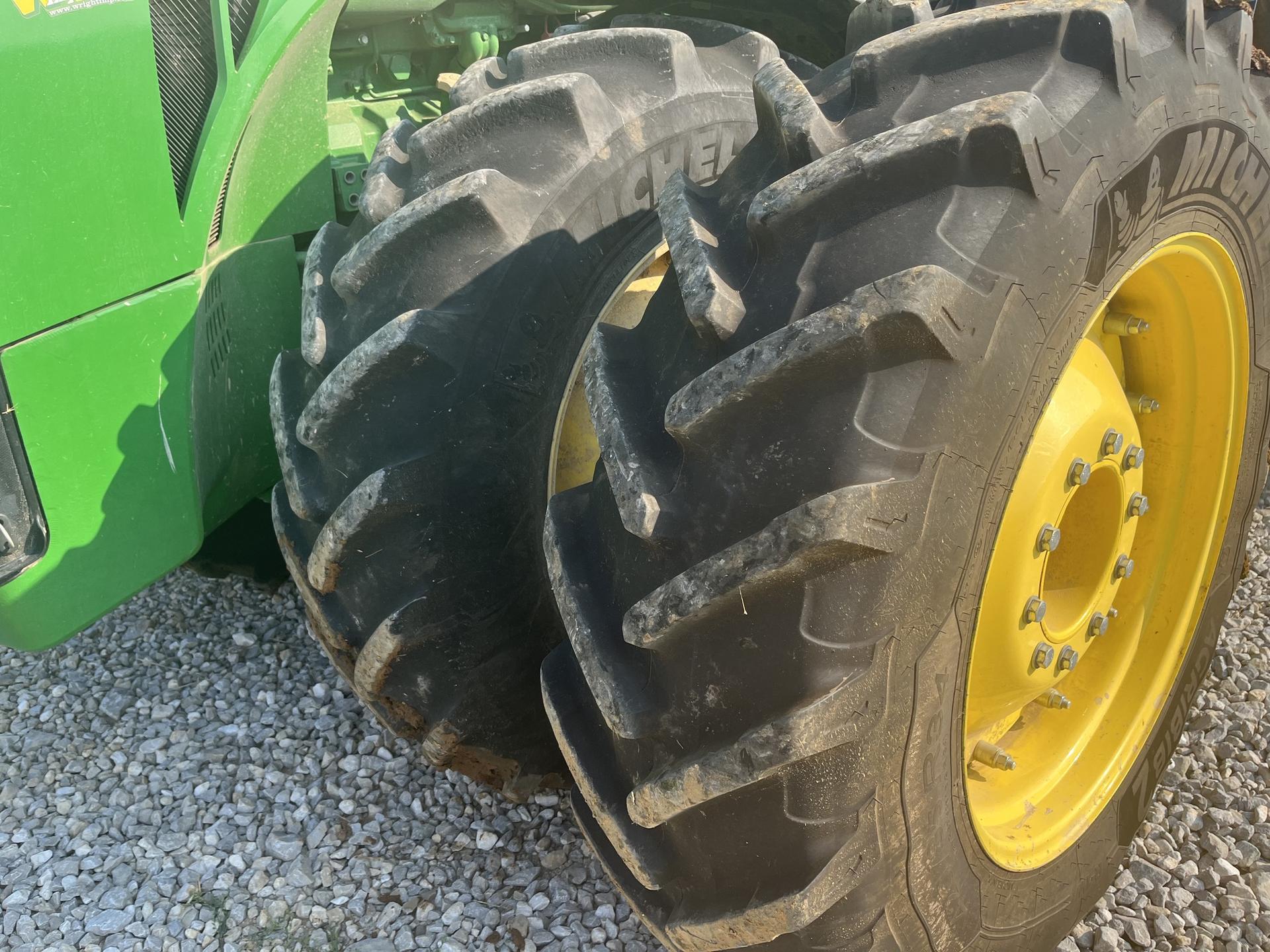 2019 John Deere 8320R Image