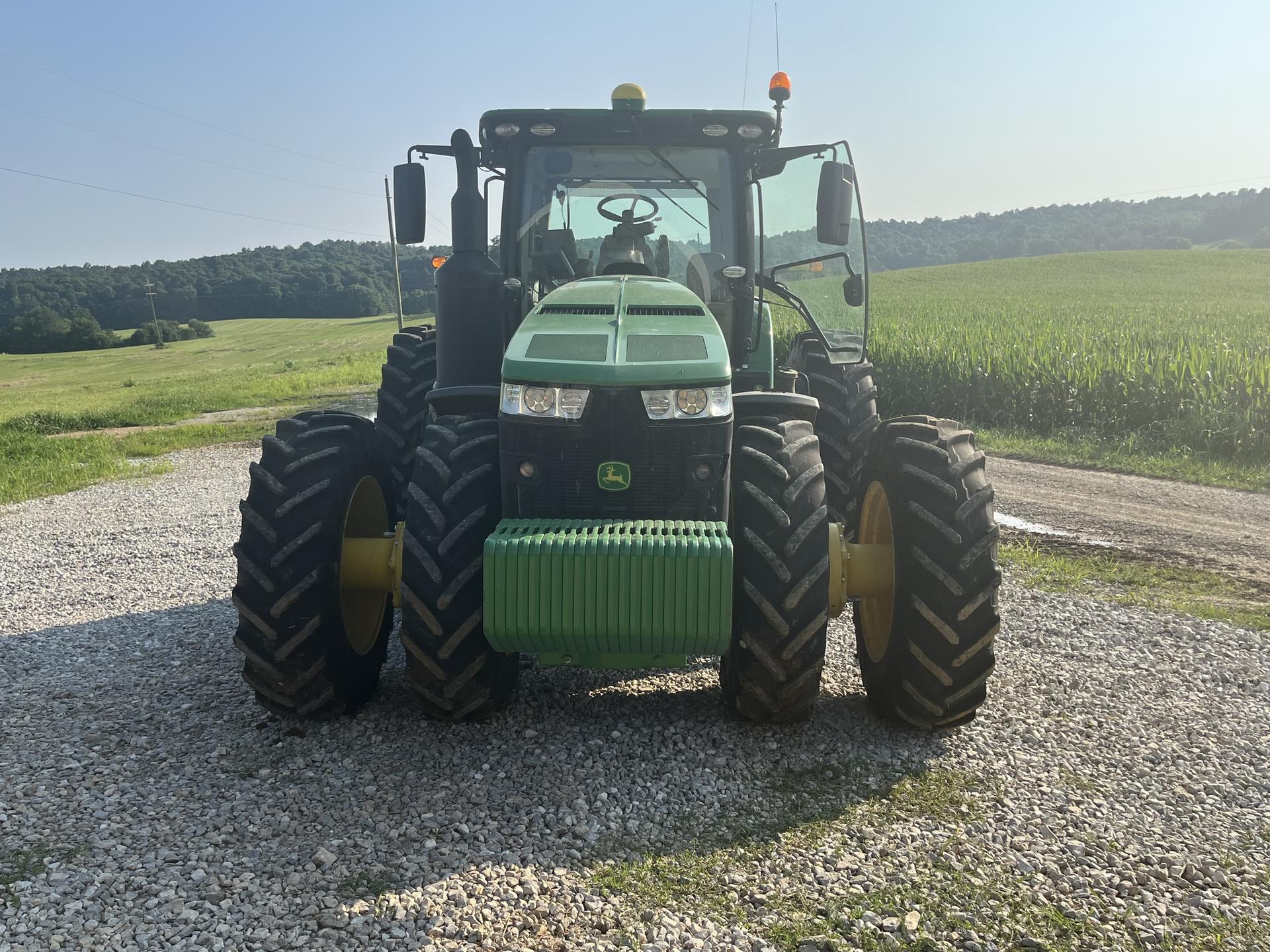 2019 John Deere 8320R Image