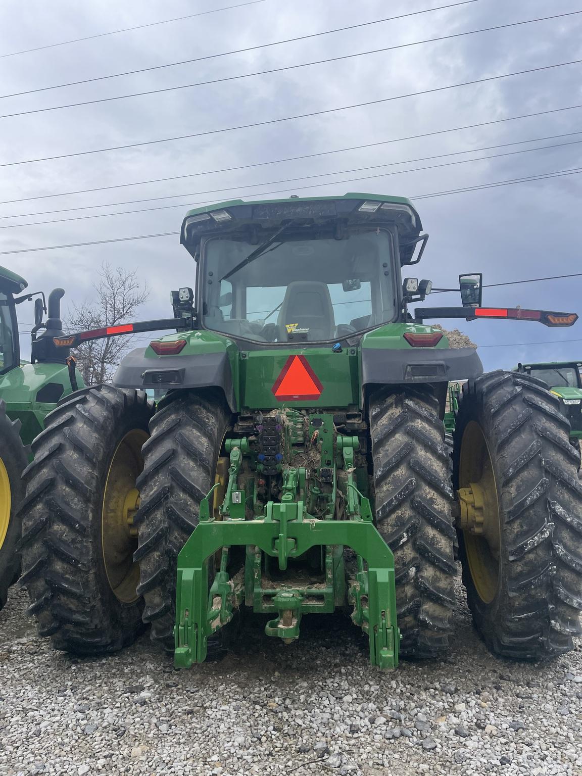 2023 John Deere 8R 410 Image