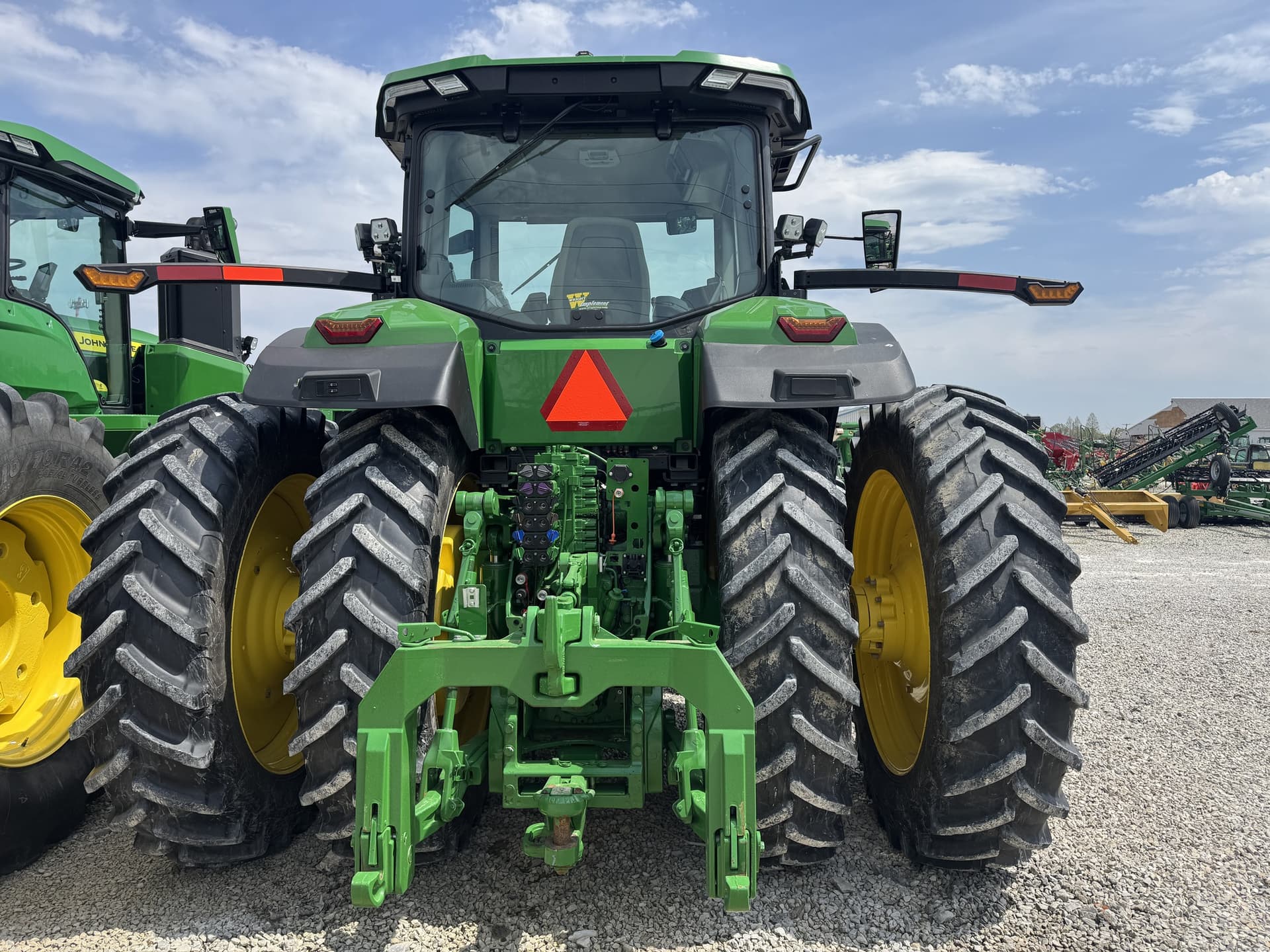2023 John Deere 8R 410 Image