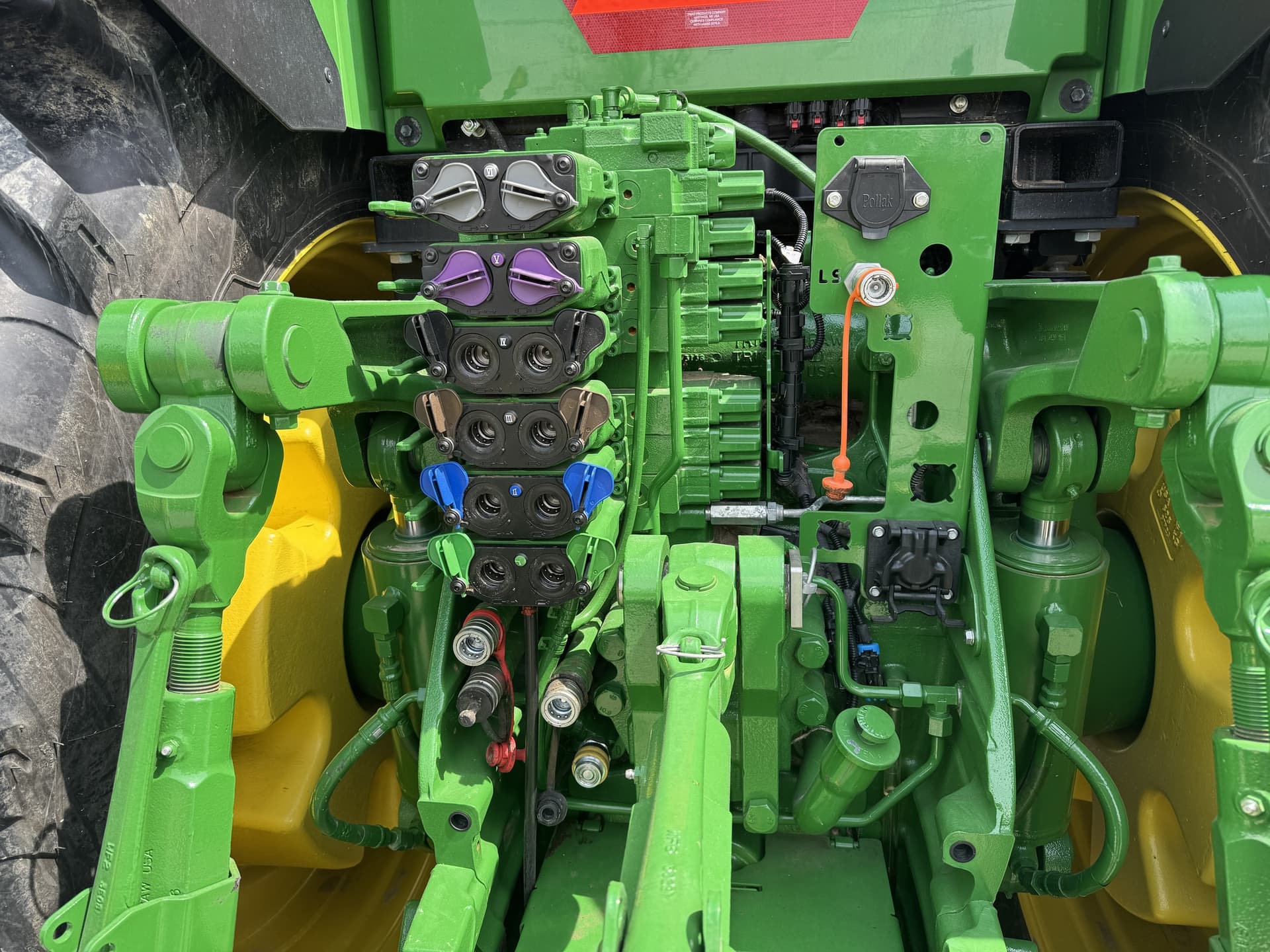 2023 John Deere 8R 410 Image