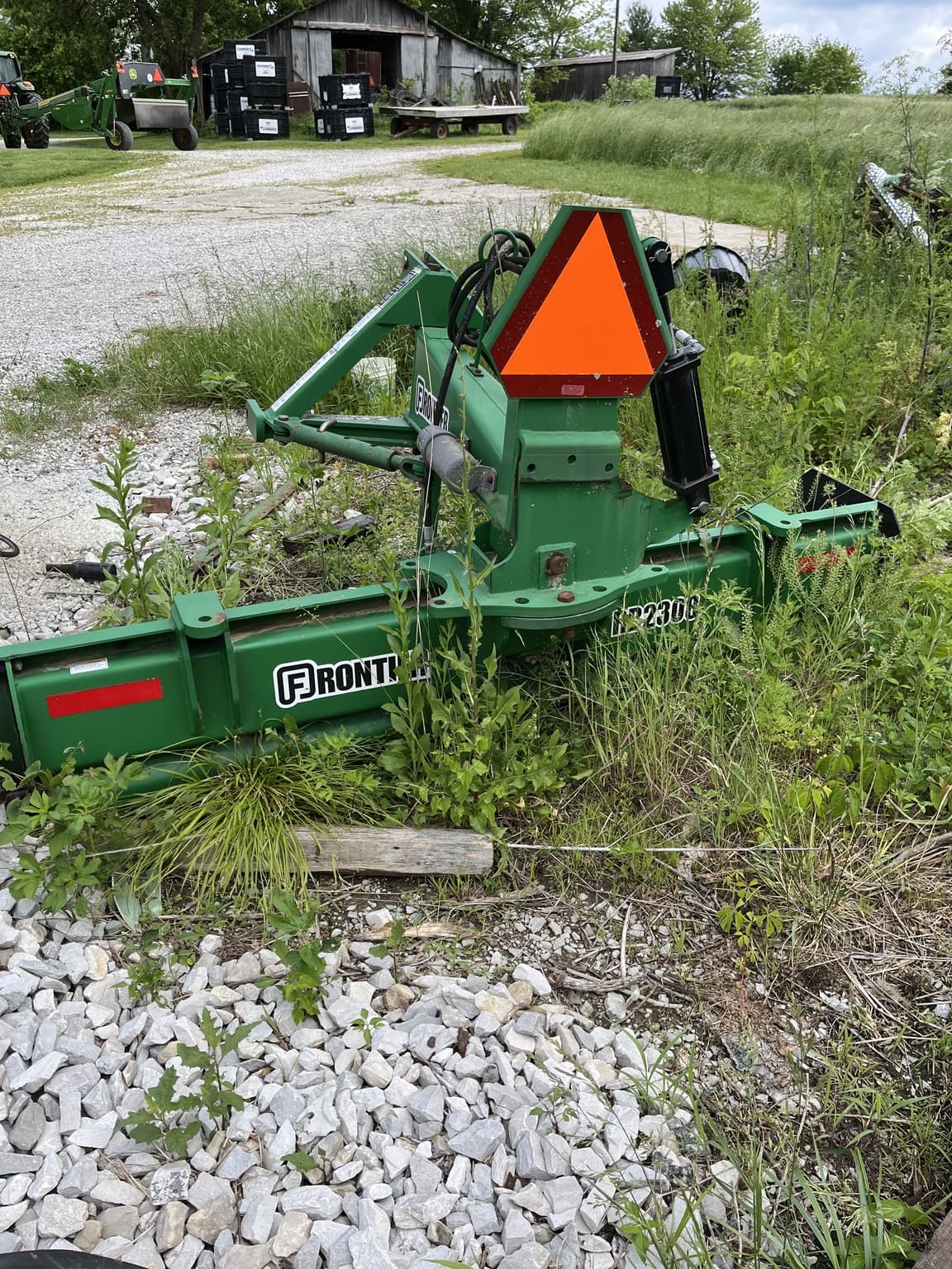 2013 Frontier RB2308 Image