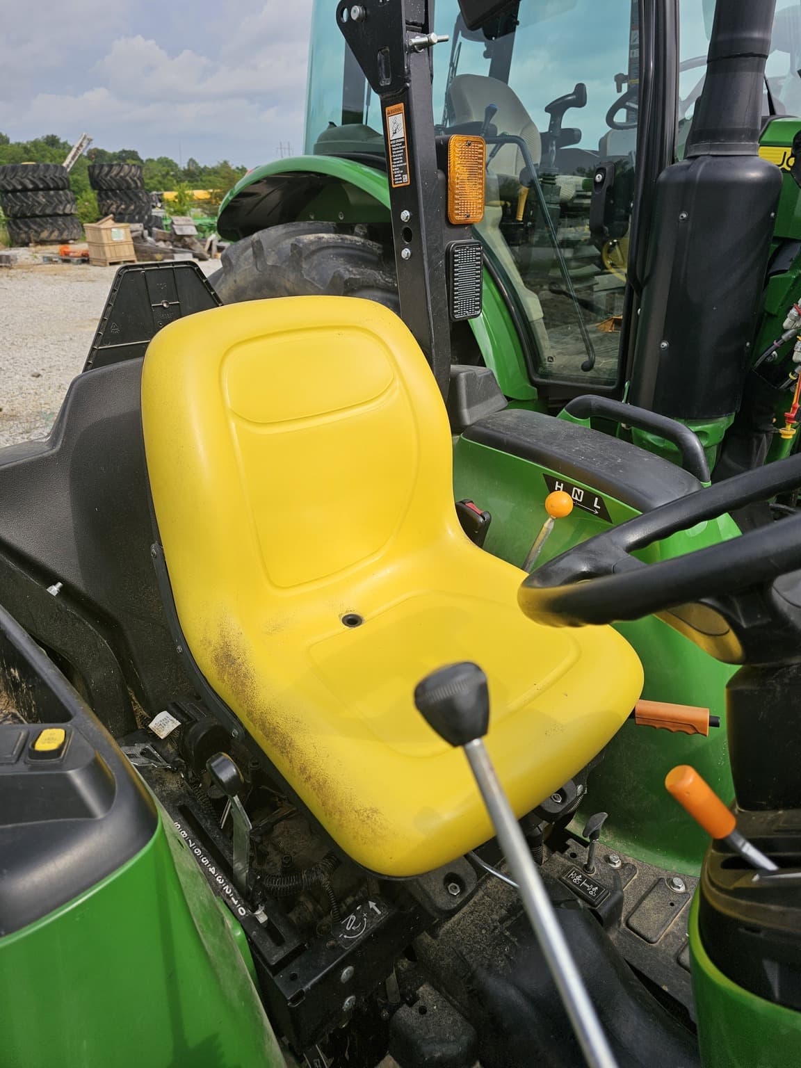 2021 John Deere 3025E Image