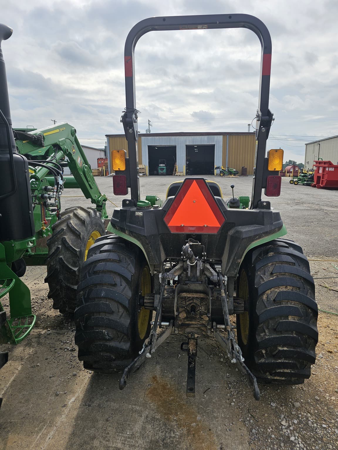 2021 John Deere 3025E Image