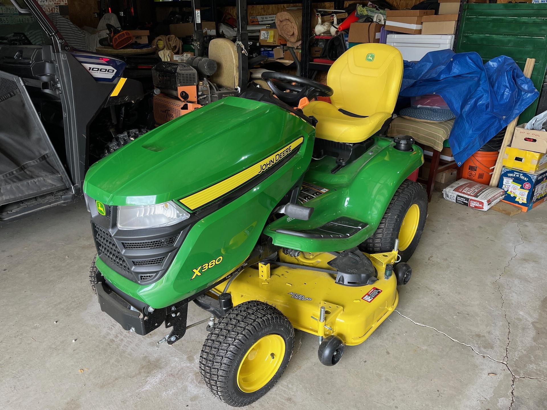 2022 John Deere X380 Image