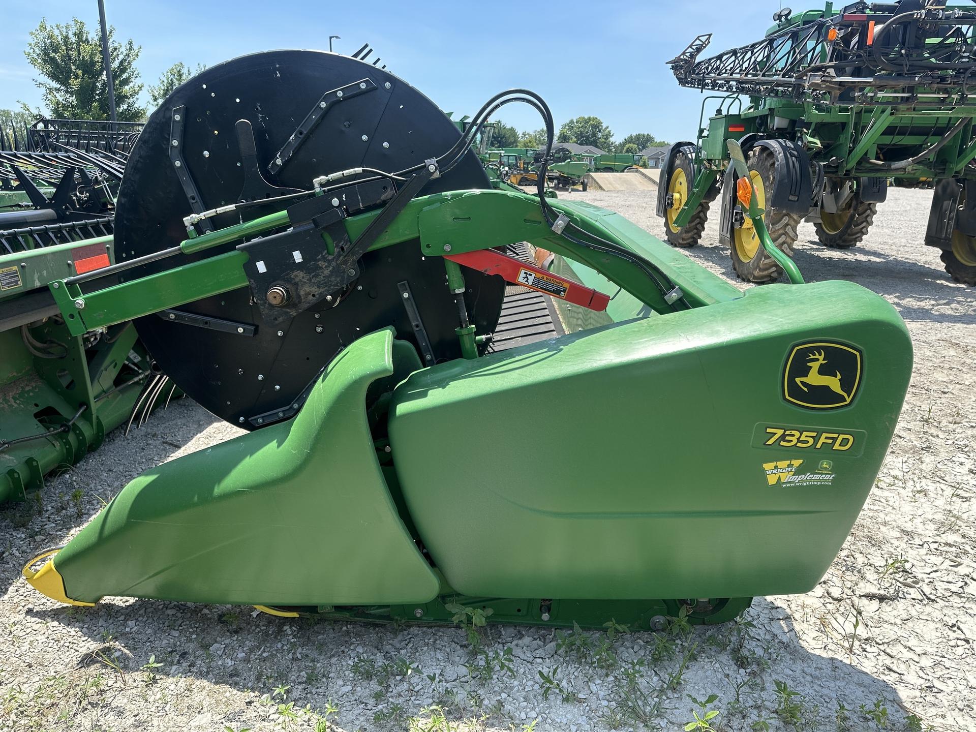 2019 John Deere 735FD