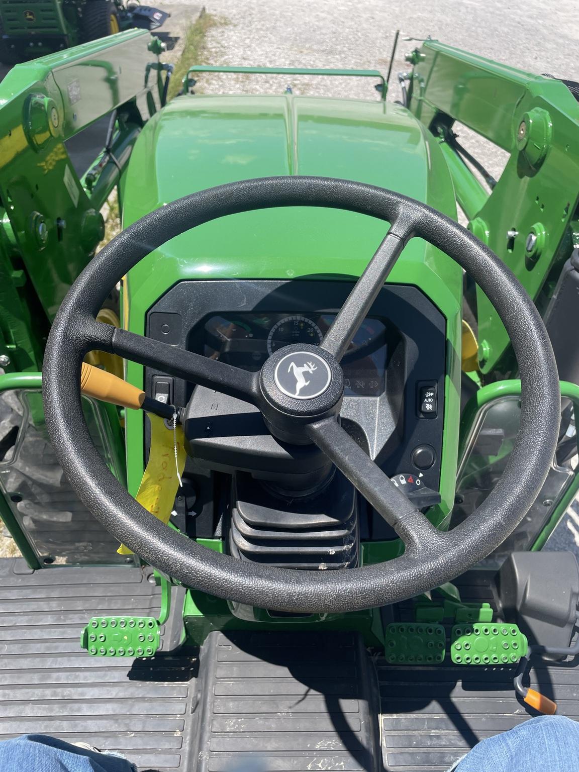 2022 John Deere 5065E