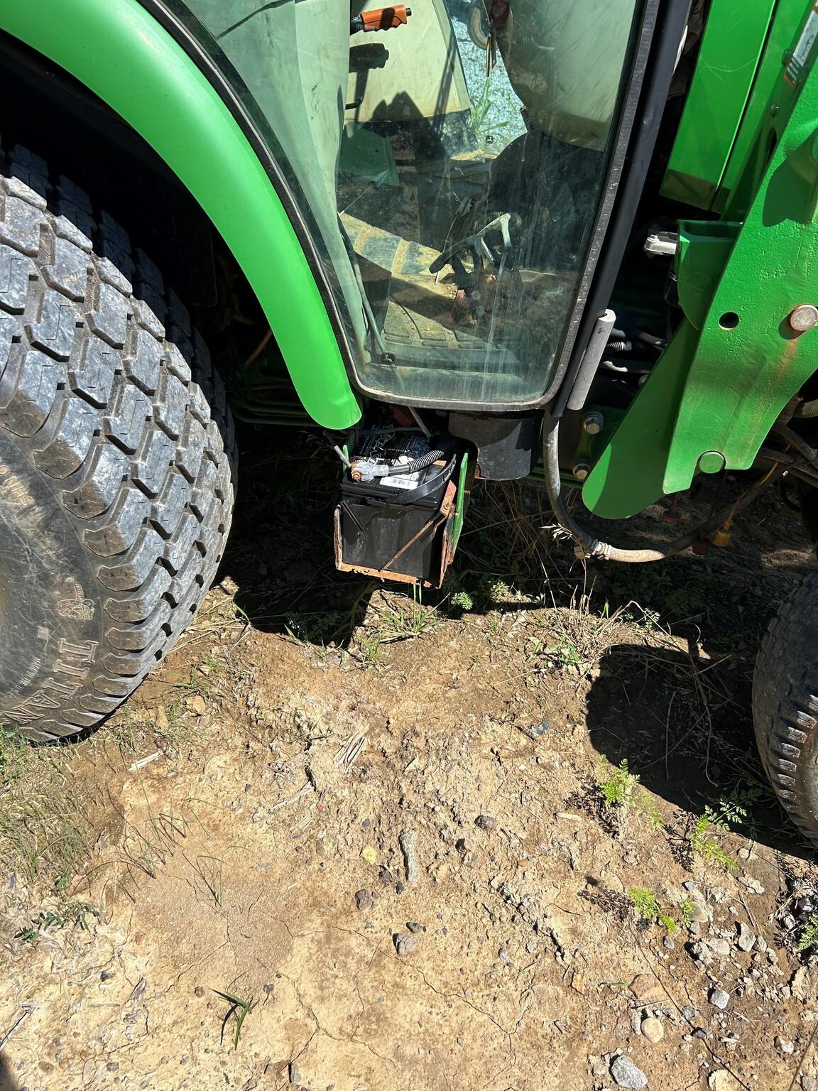 2015 John Deere 4066R Image