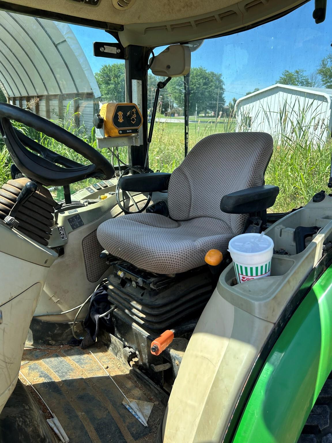 2015 John Deere 4066R Image