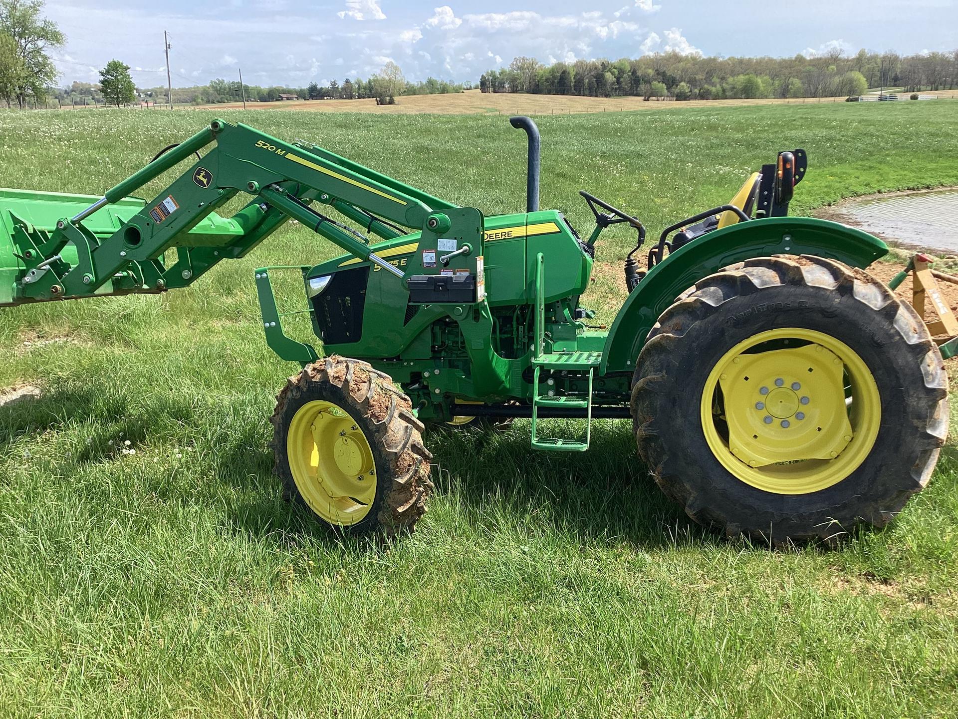 2022 John Deere 5075E Image