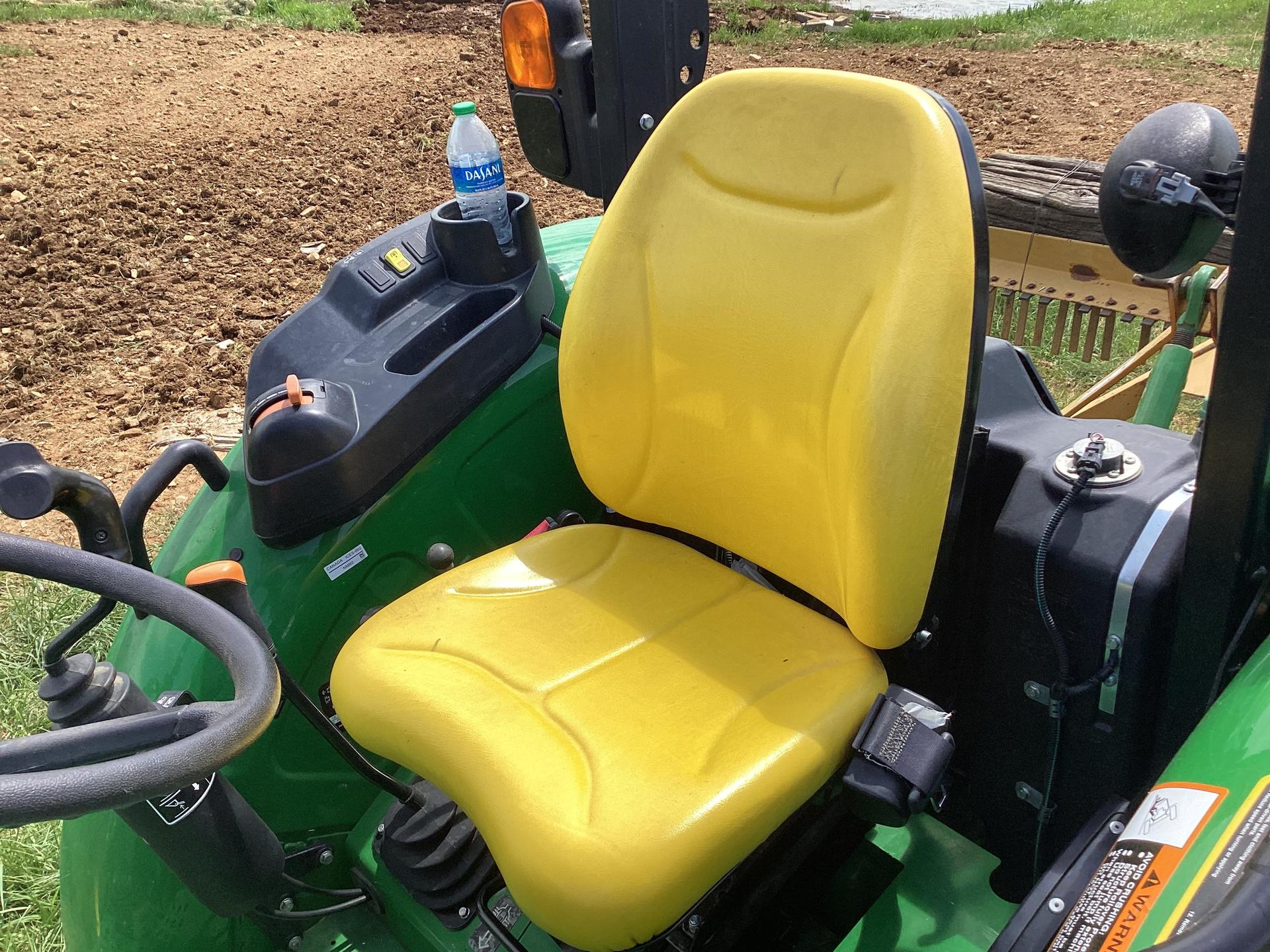 2022 John Deere 5075E Image