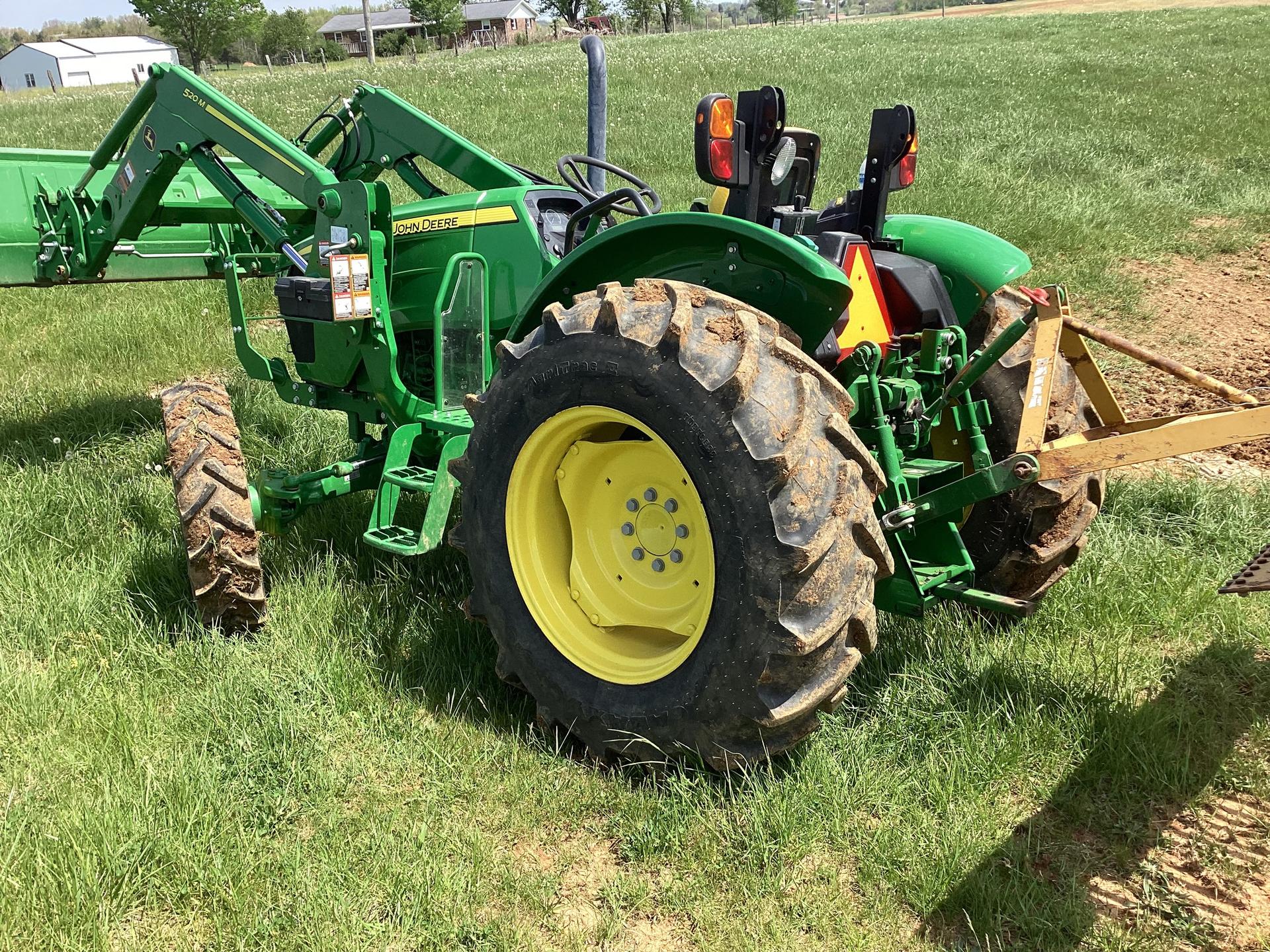 2022 John Deere 5075E Image