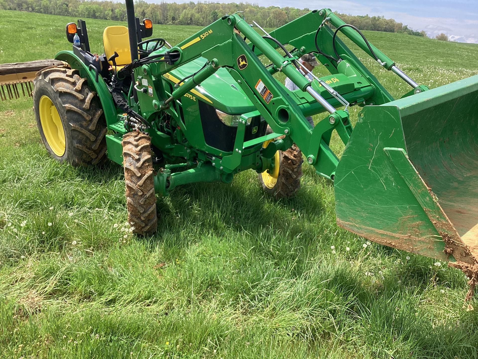 2022 John Deere 5075E Image