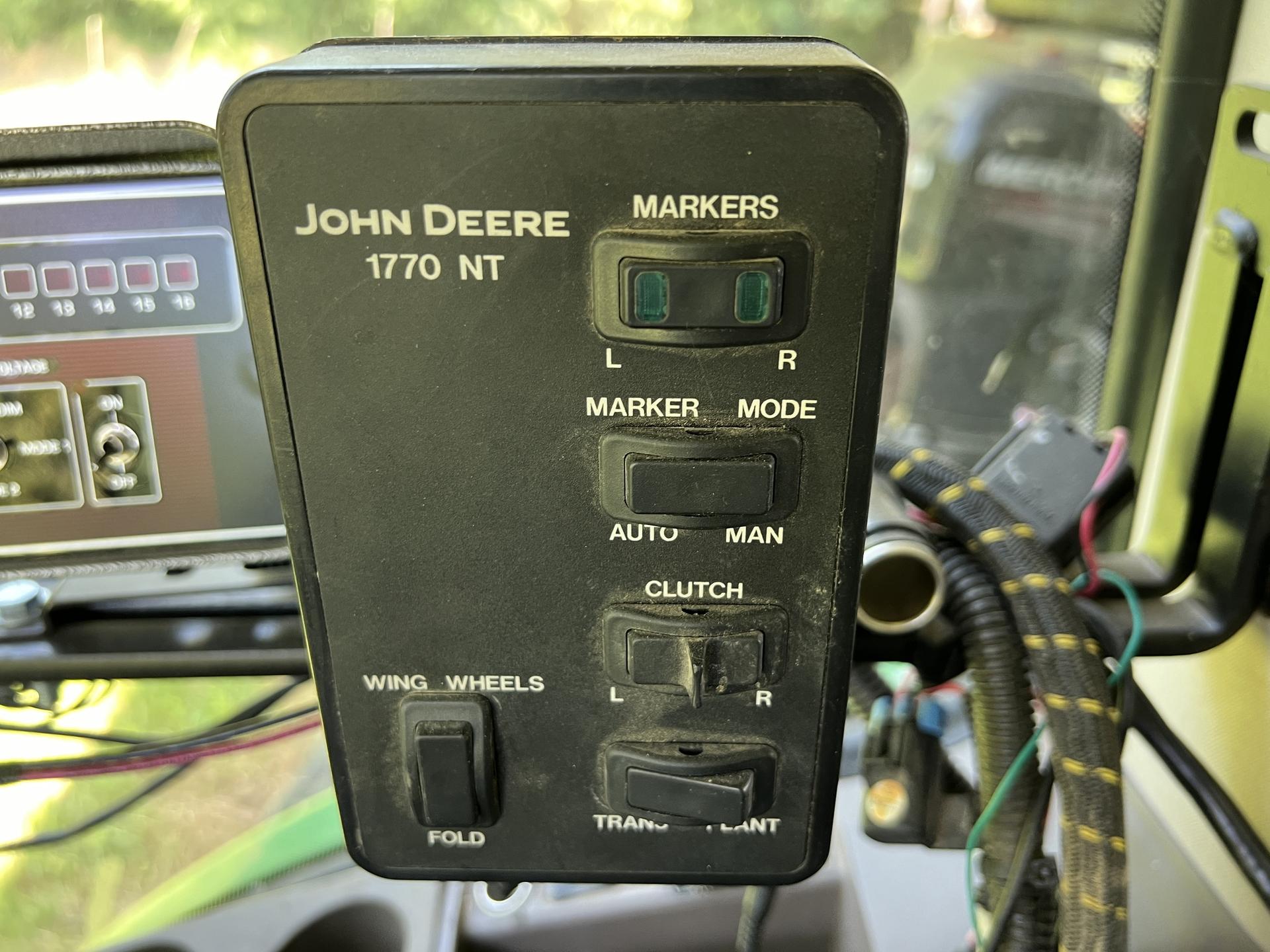 2010 John Deere 1770NT Image