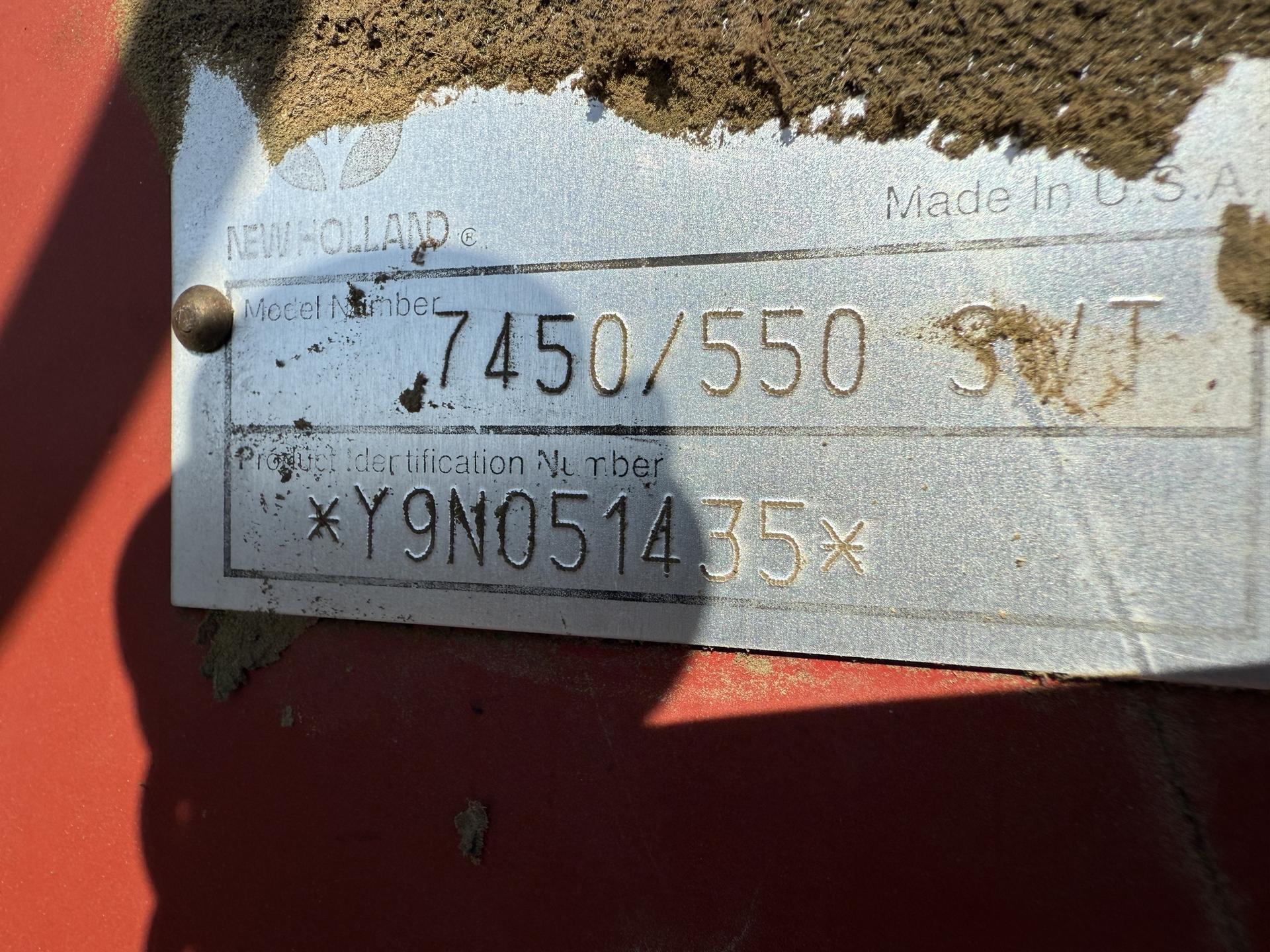 2010 New Holland H7450 Image