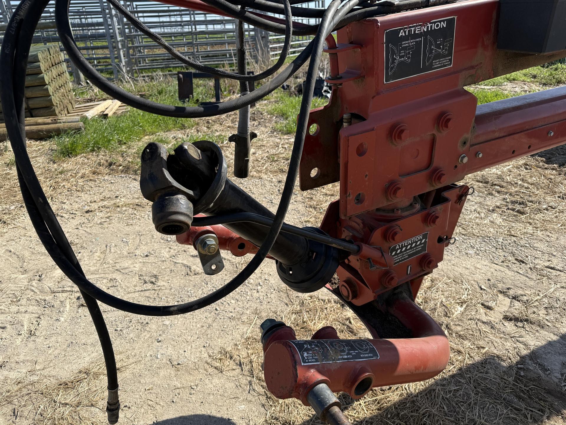 2010 New Holland H7450 Image