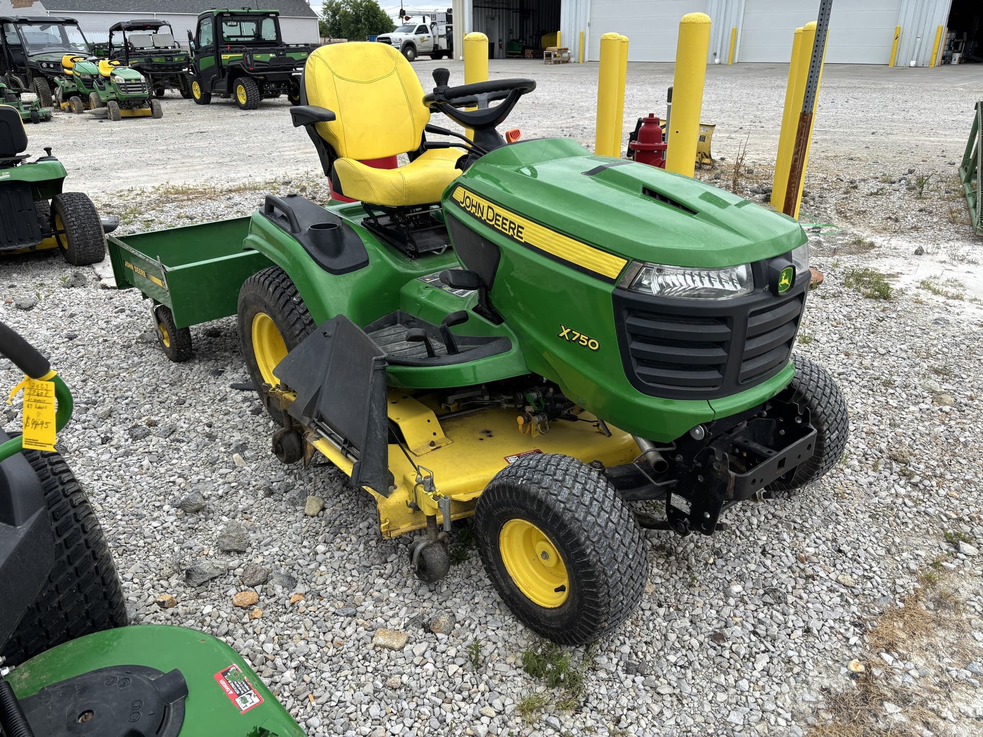 2015 John Deere X750 Image