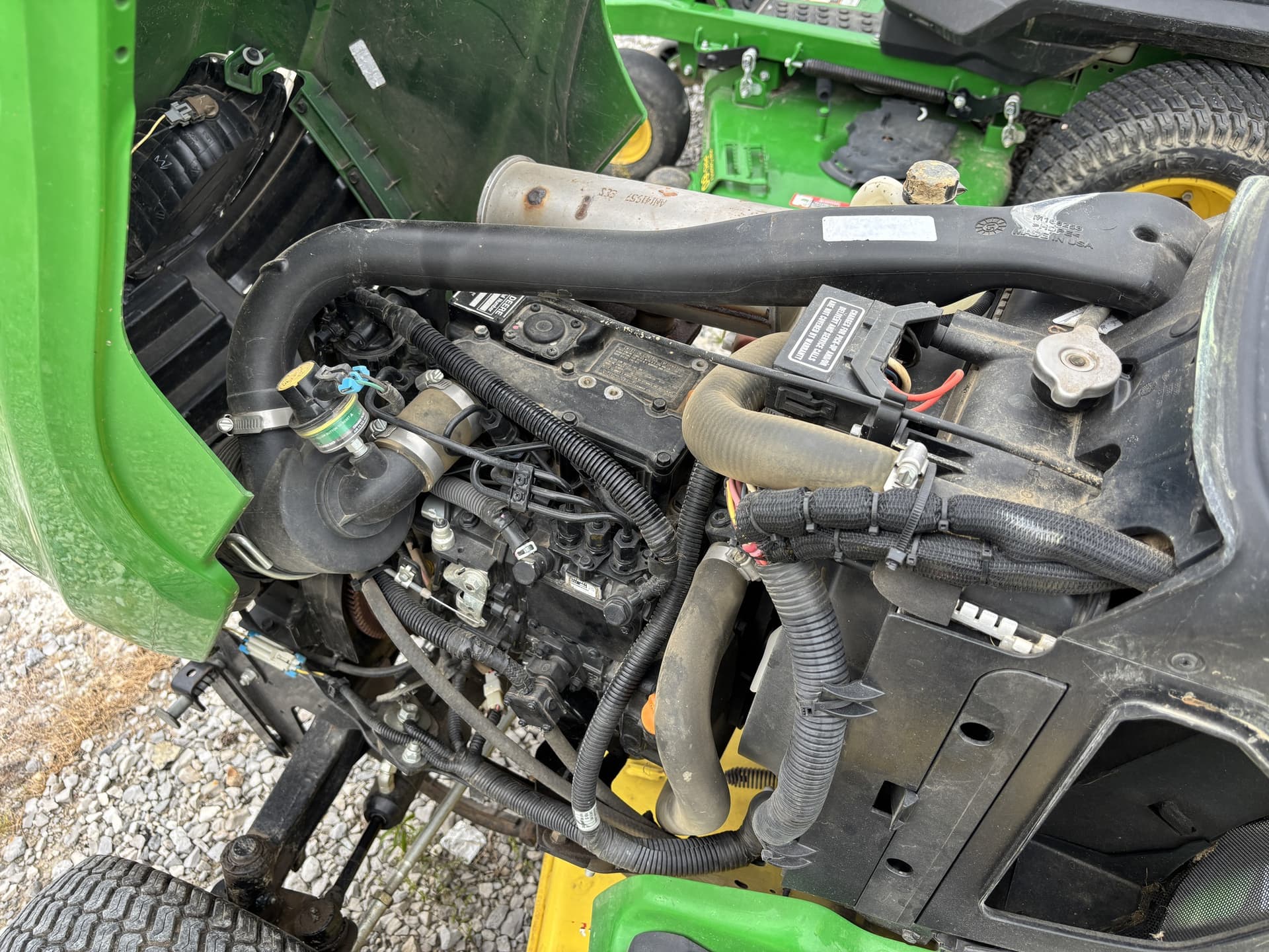 2015 John Deere X750 Image