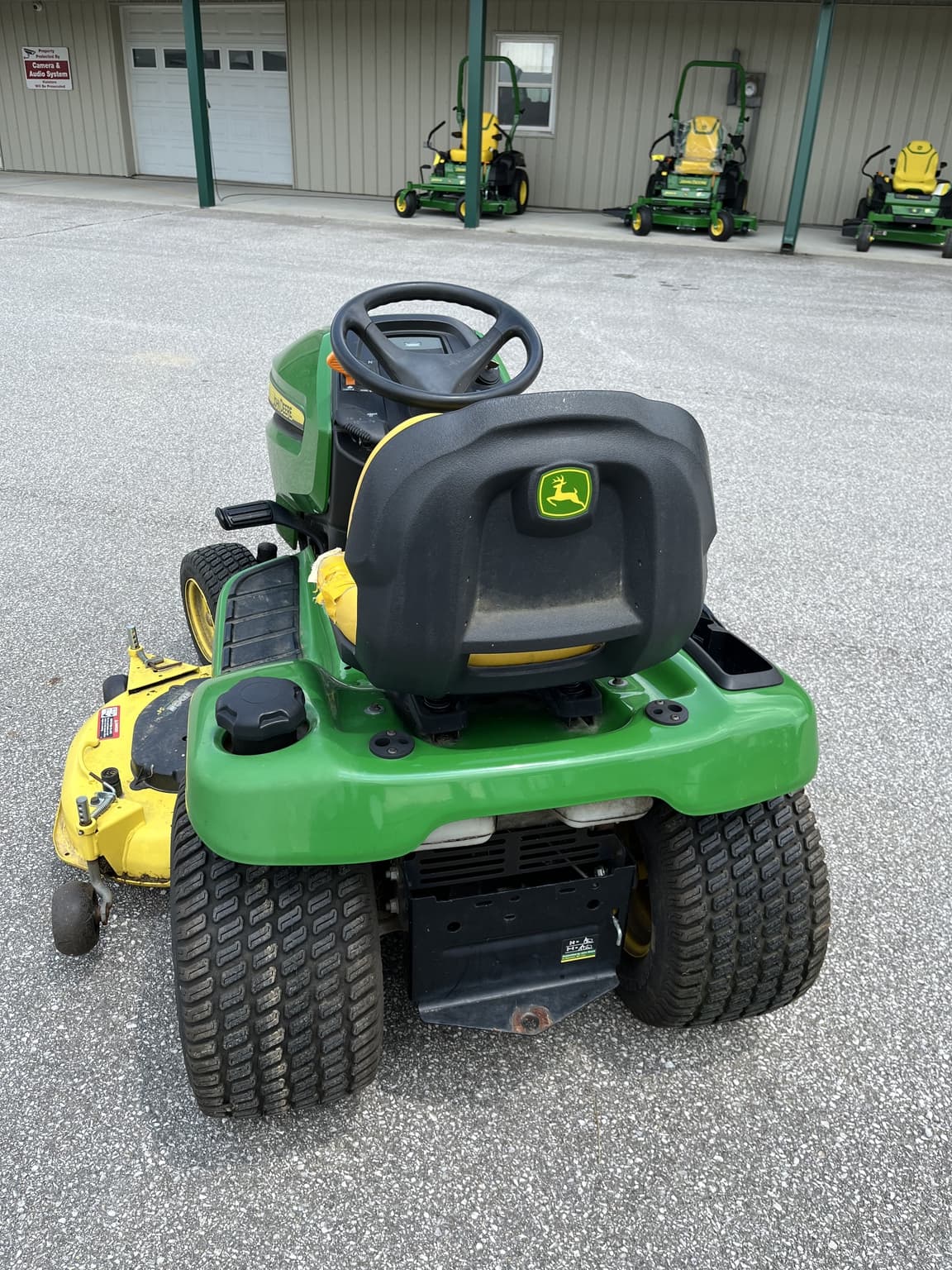 2015 John Deere X320 Image