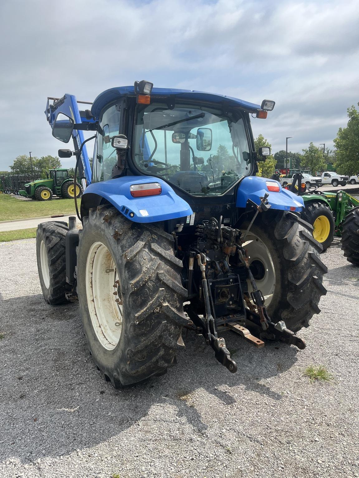 2013 New Holland T6030 Delta