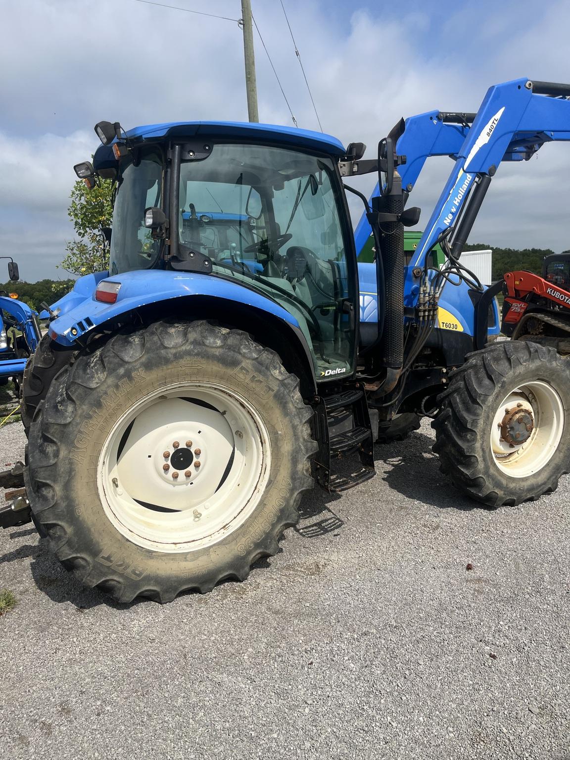 2013 New Holland T6030 Delta