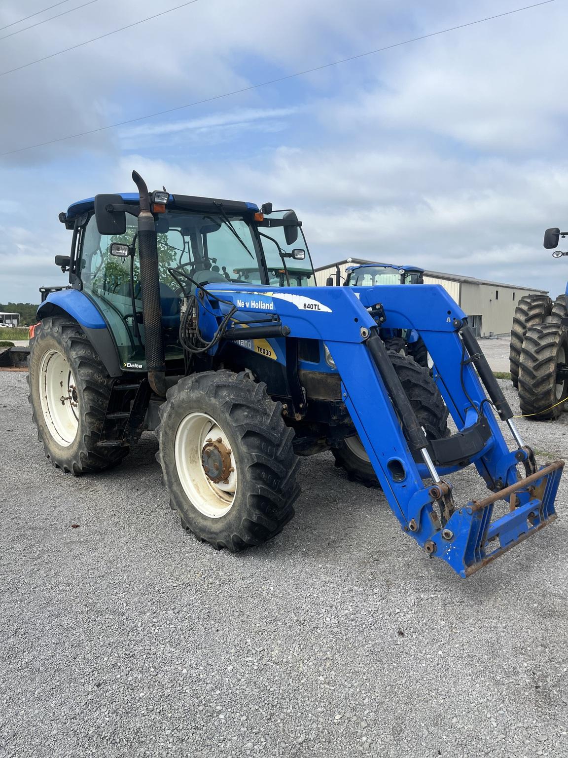 2013 New Holland T6030 Delta