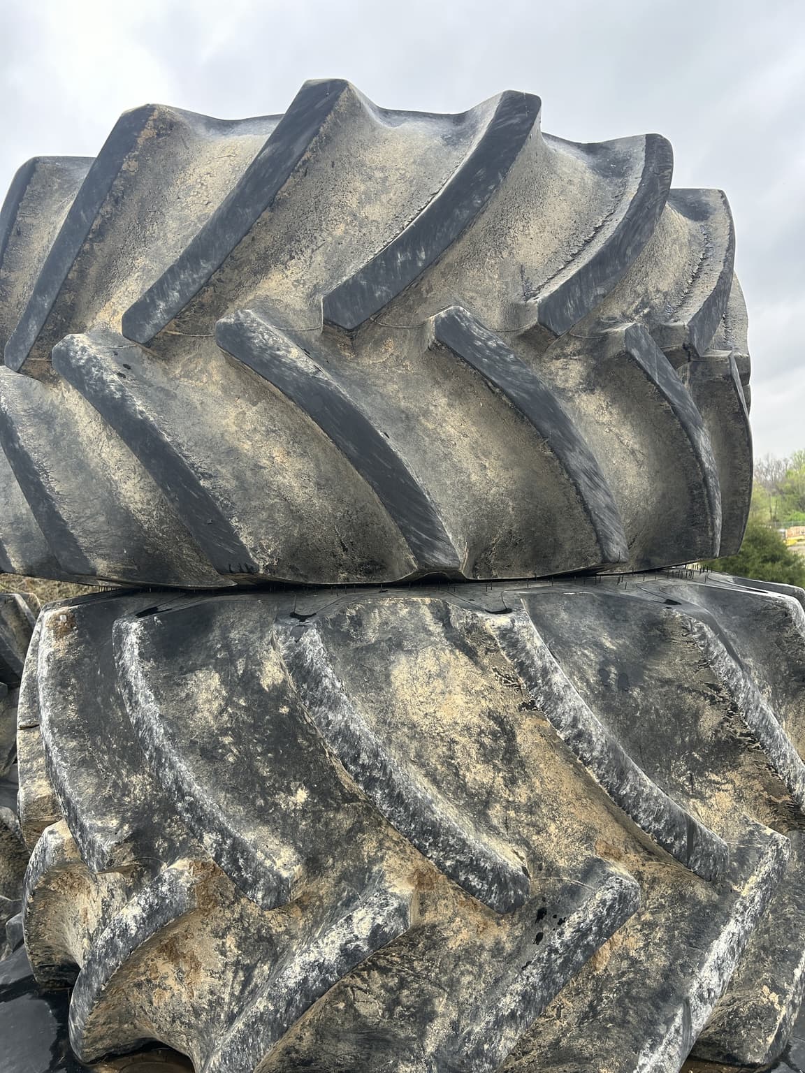 2016 Goodyear Tire Duals Kit – Goodyear 650×38+ Image