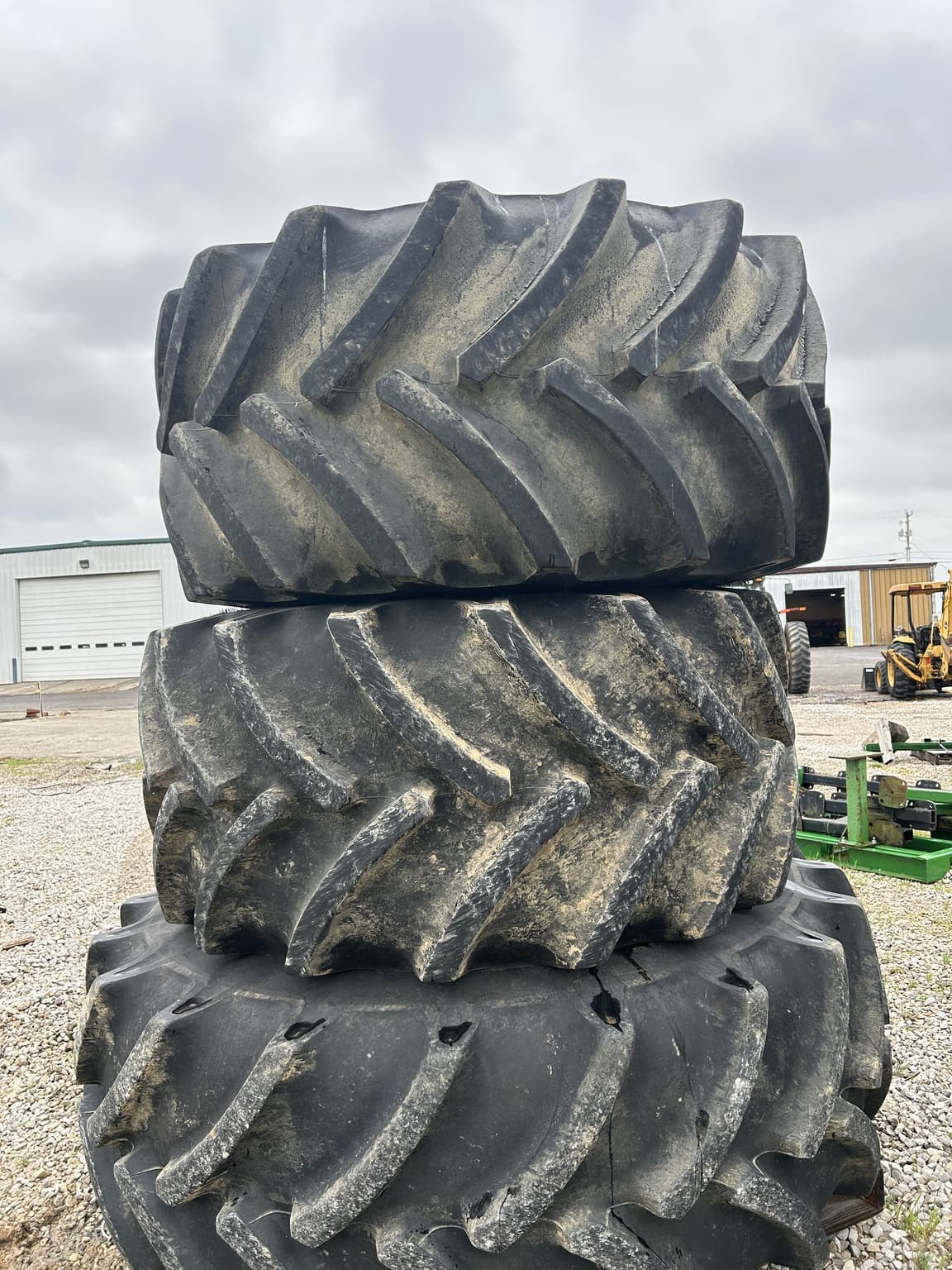 2016 Goodyear Tire Duals Kit – Goodyear 650×38+ Image