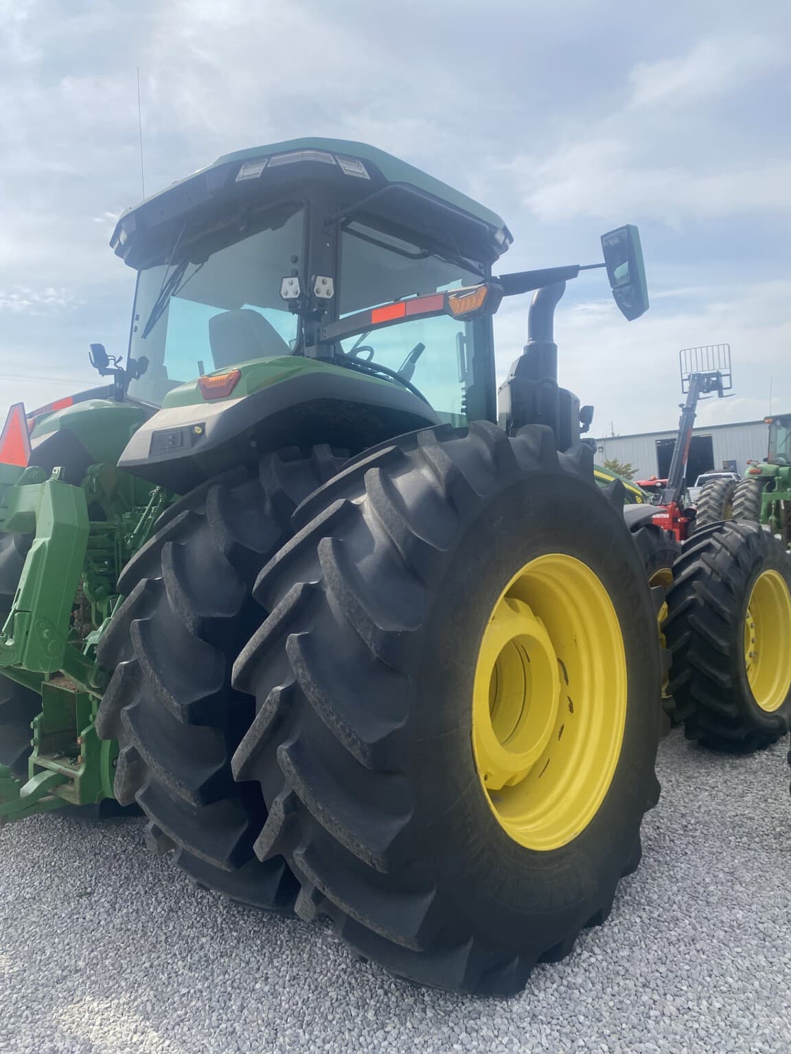 2023 John Deere 8R 410