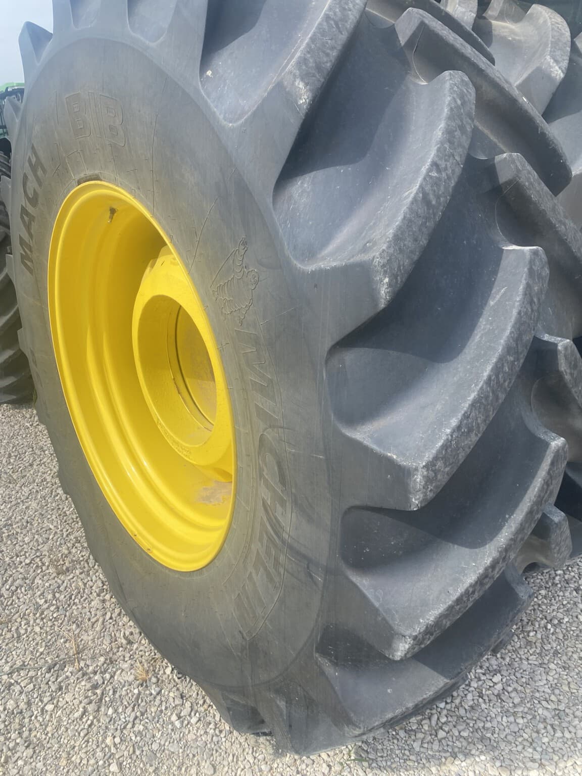 2023 John Deere 8R 410 Image