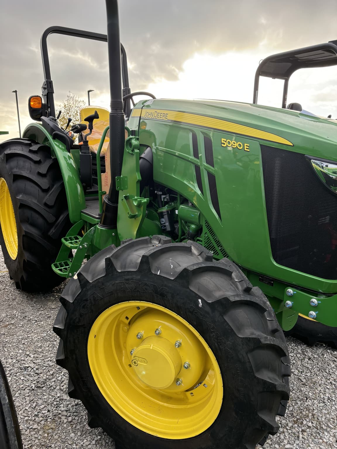 2024 John Deere 5090E Image