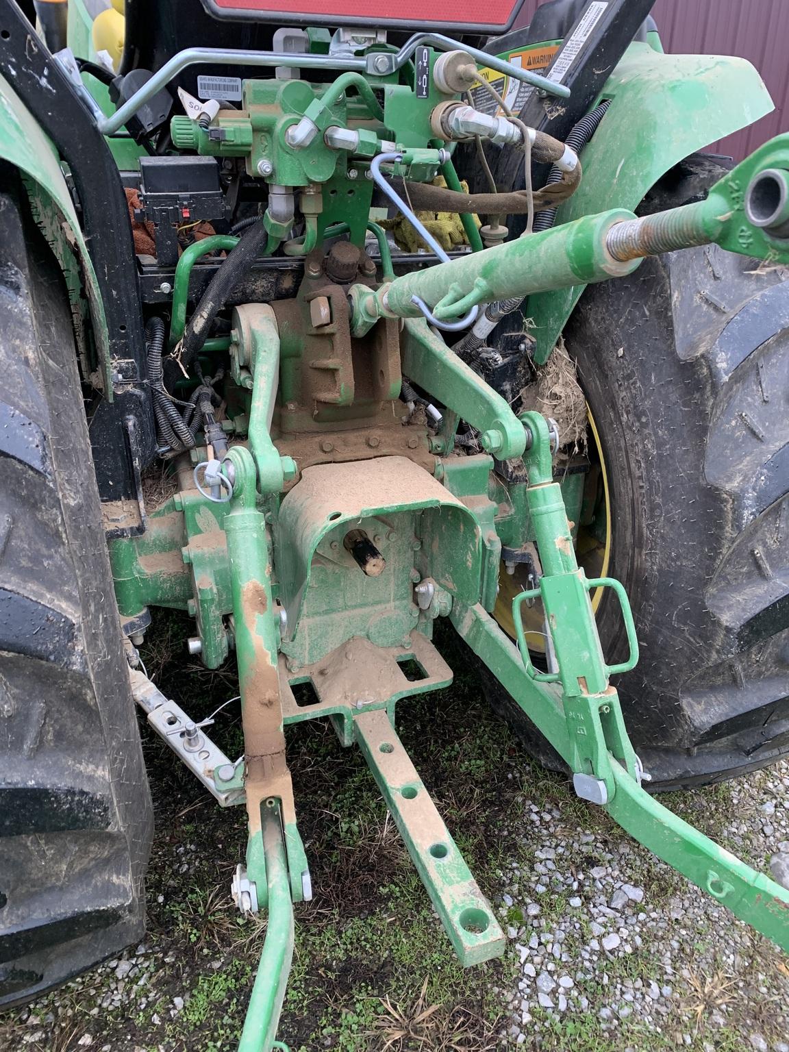 2023 John Deere 3039R Image