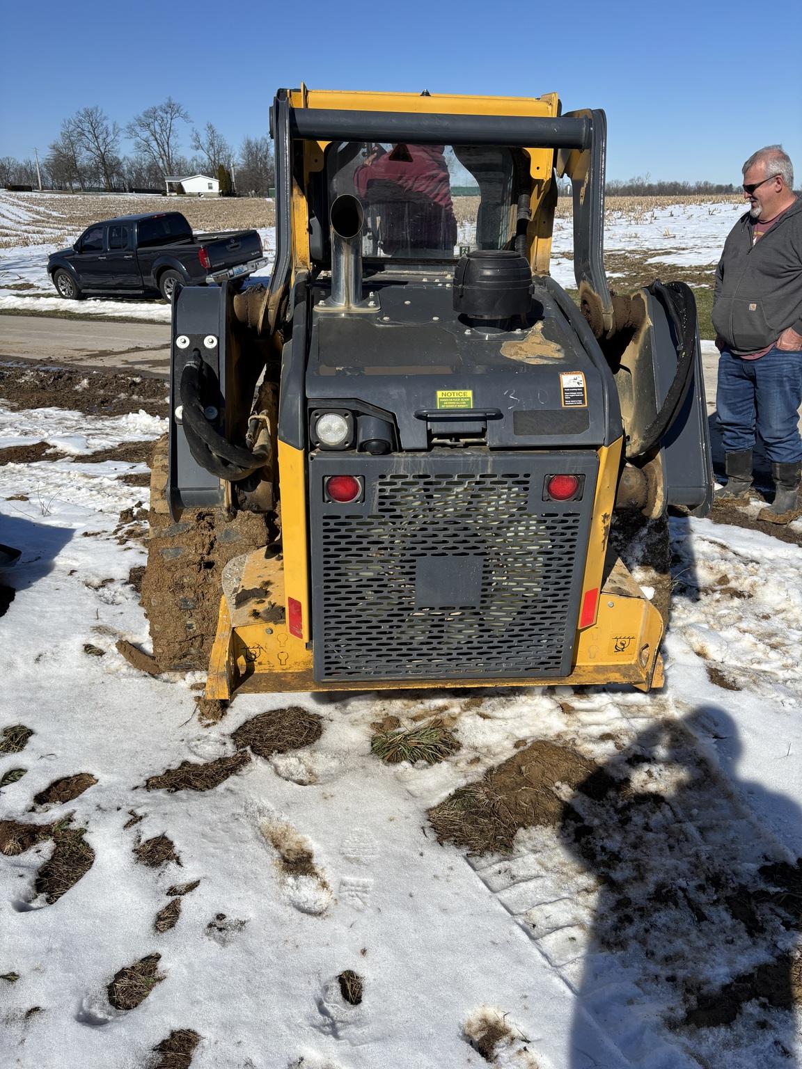 2020 John Deere 325G Image