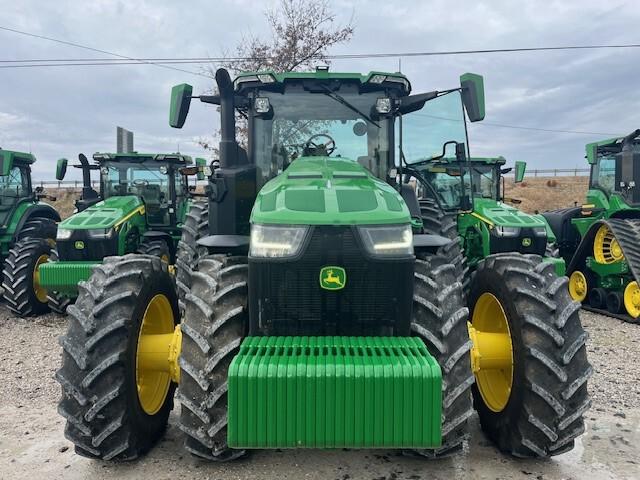 2022 John Deere 8R 340 Image