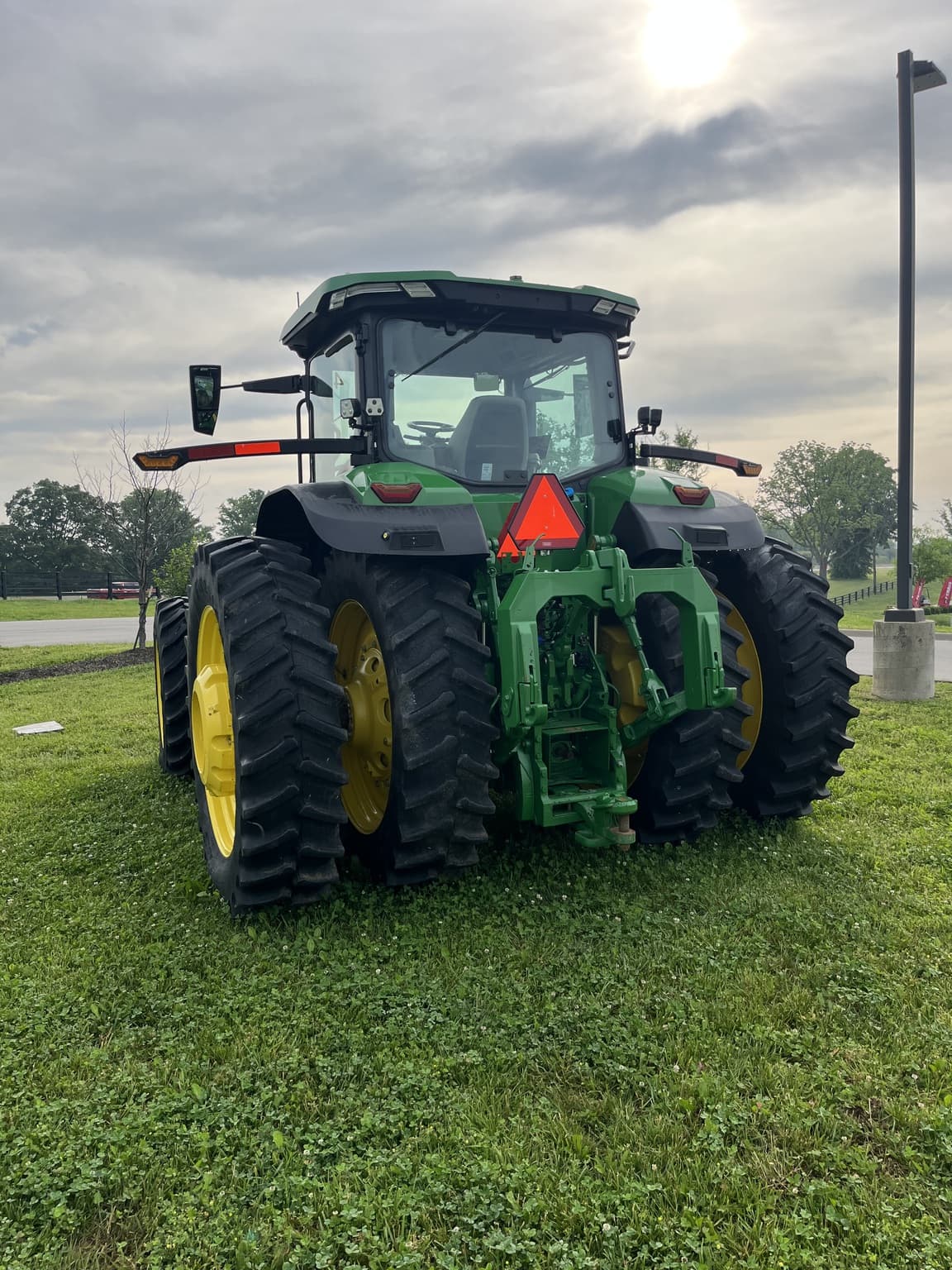 2024 John Deere 8R 310 Image
