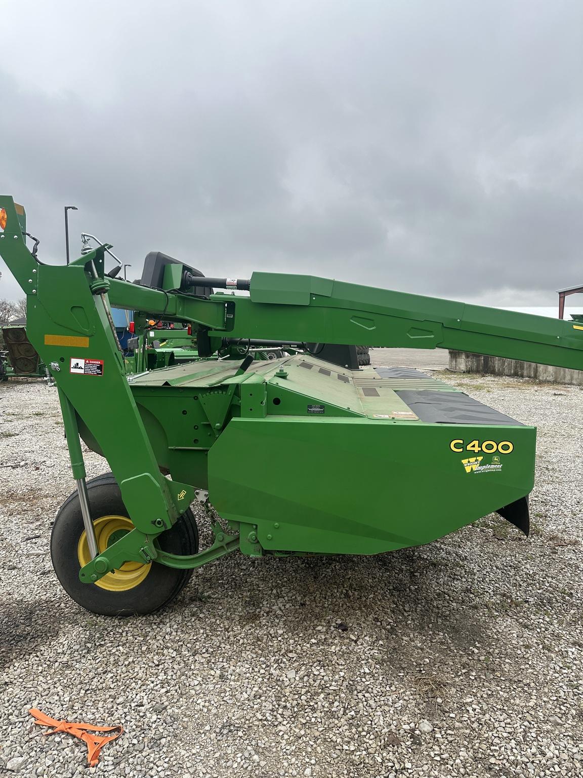 2023 John Deere C400